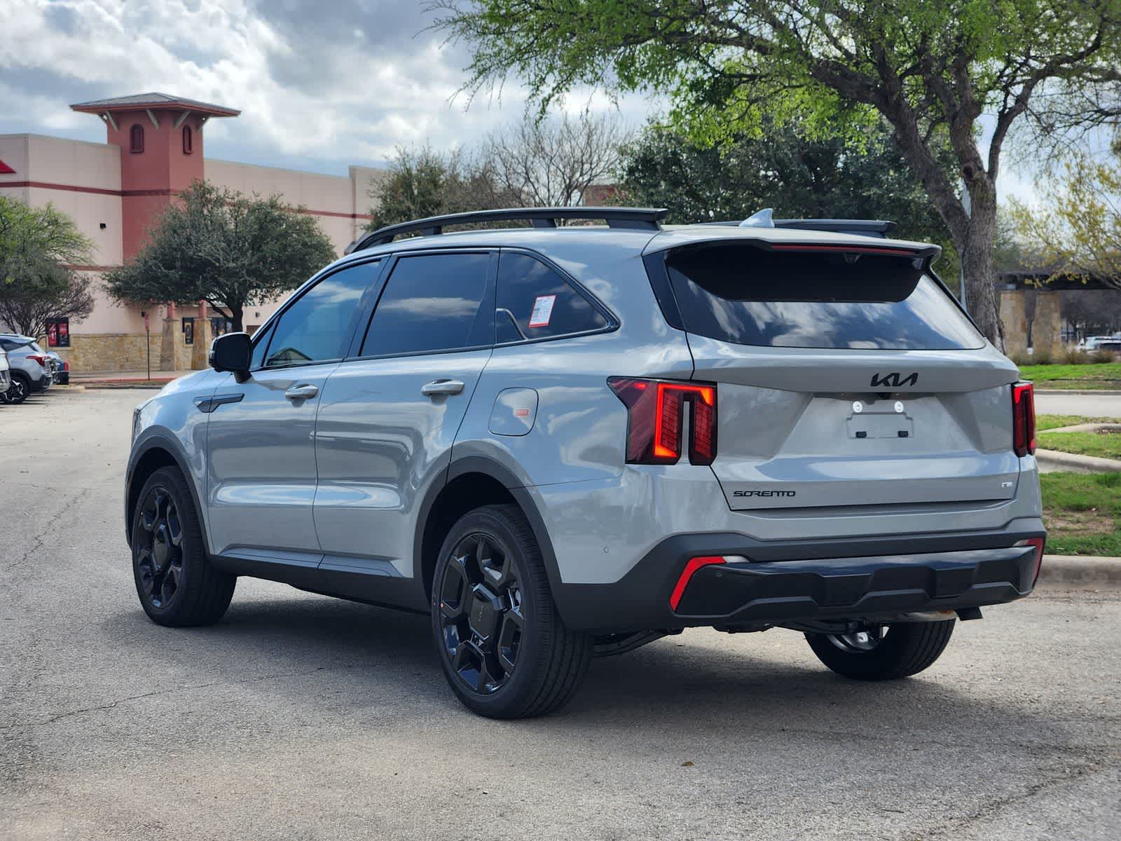 Thumbnail: 2026 Kia Sorento - 6