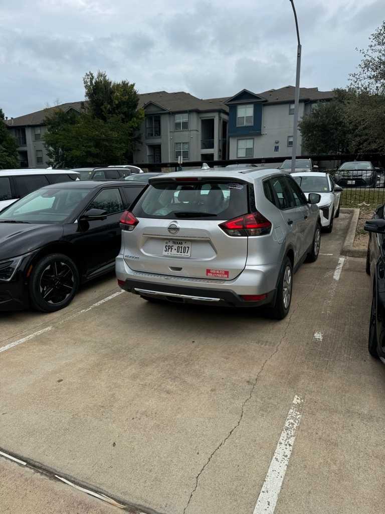 2018 Nissan Rogue S photo 4