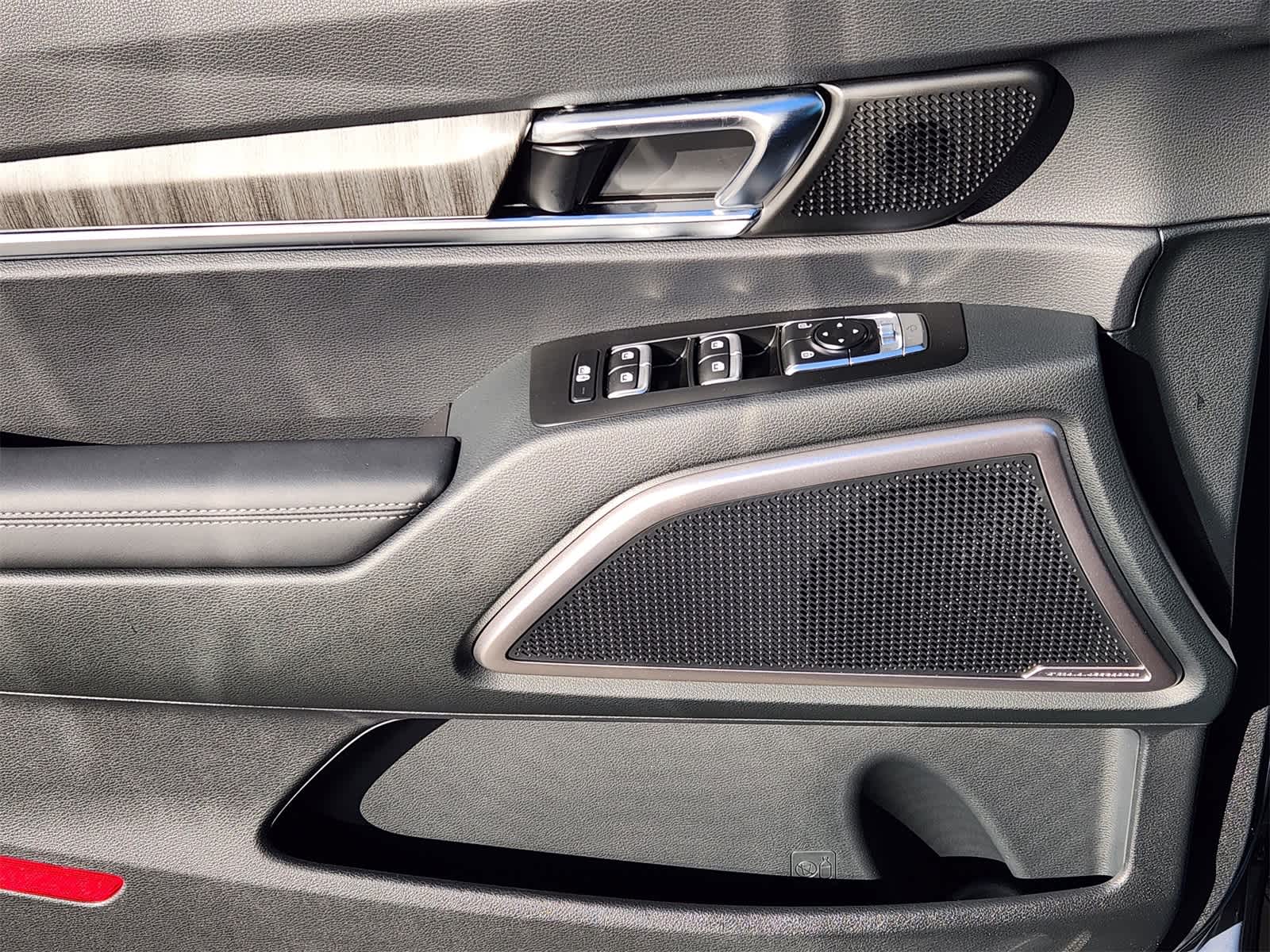 Thumbnail: 2025 Kia Telluride - 17