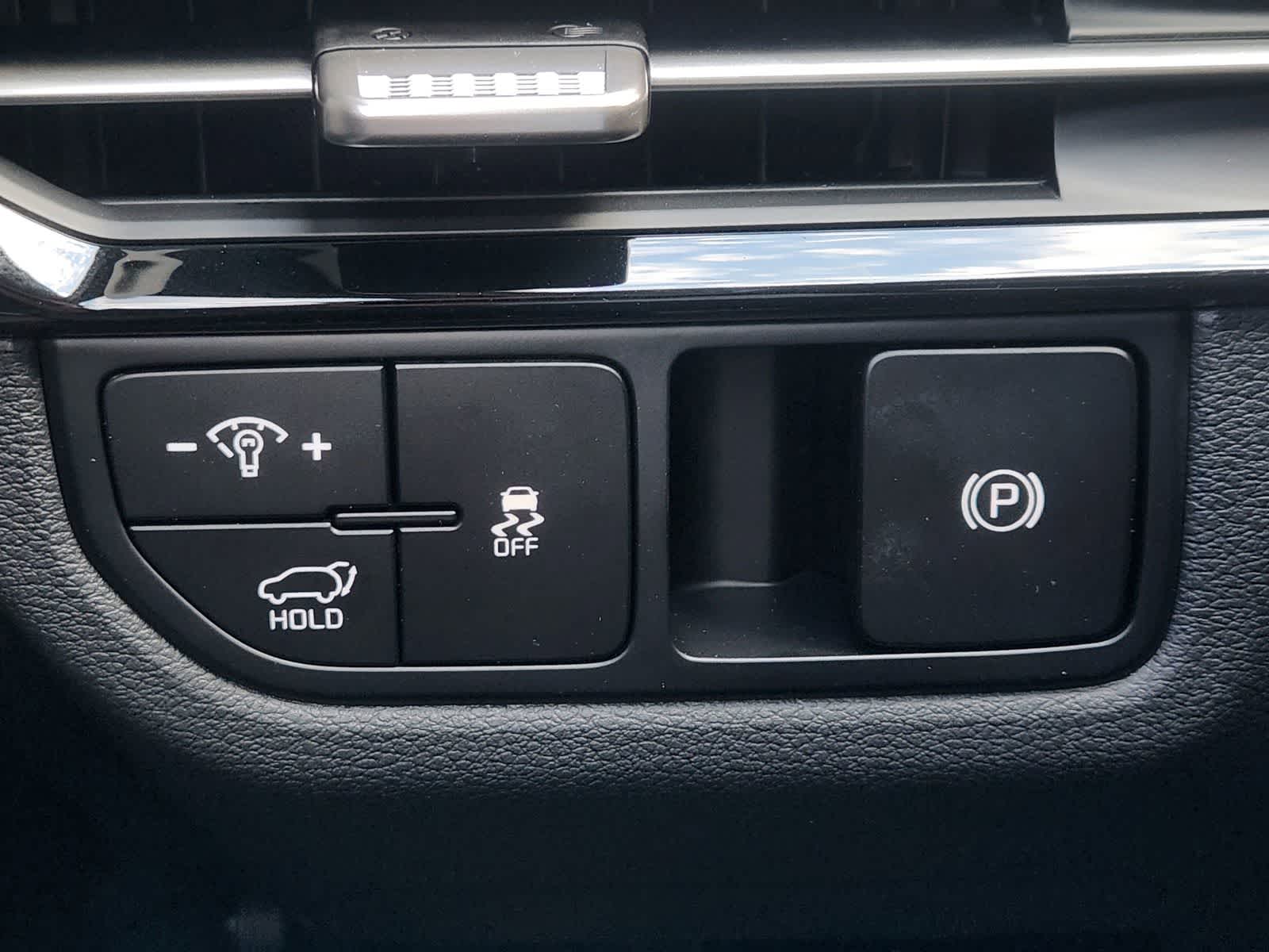 Thumbnail: 2026 Kia Sportage - 18