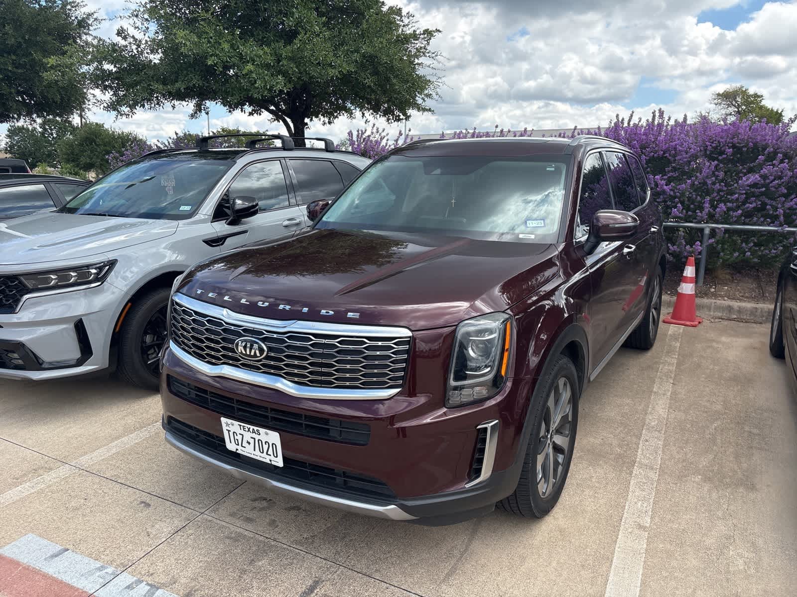 Thumbnail: 2020 Kia Telluride - 1
