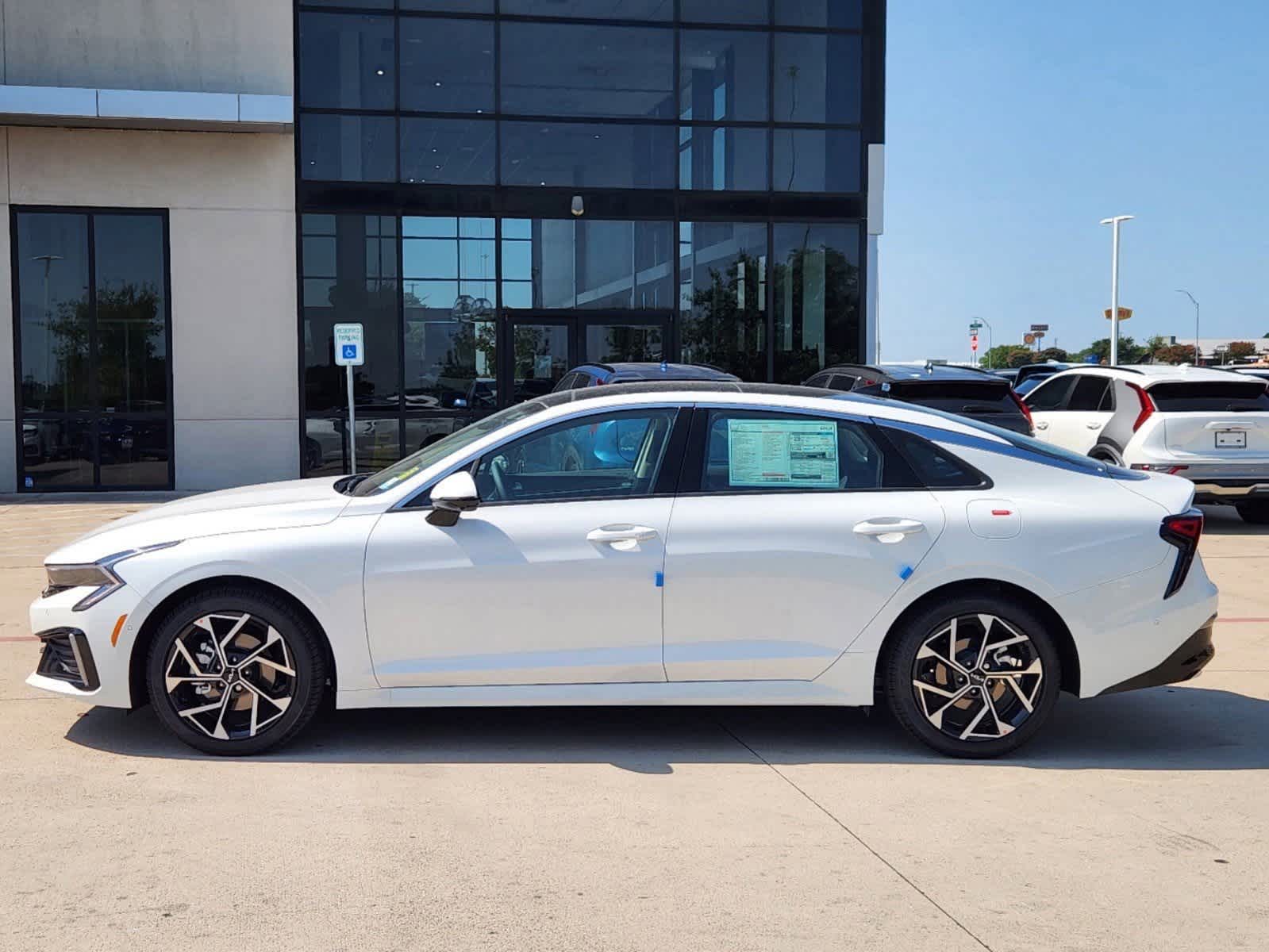 Thumbnail: 2026 Kia K5 - 3