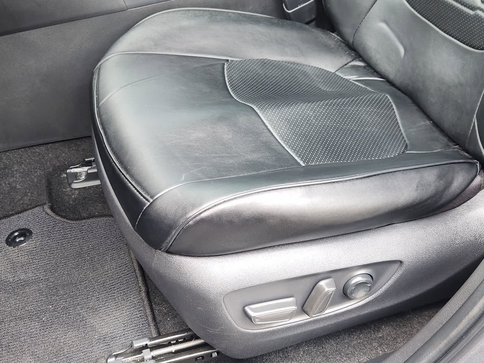 Thumbnail: 2025 Toyota RAV4 - 25