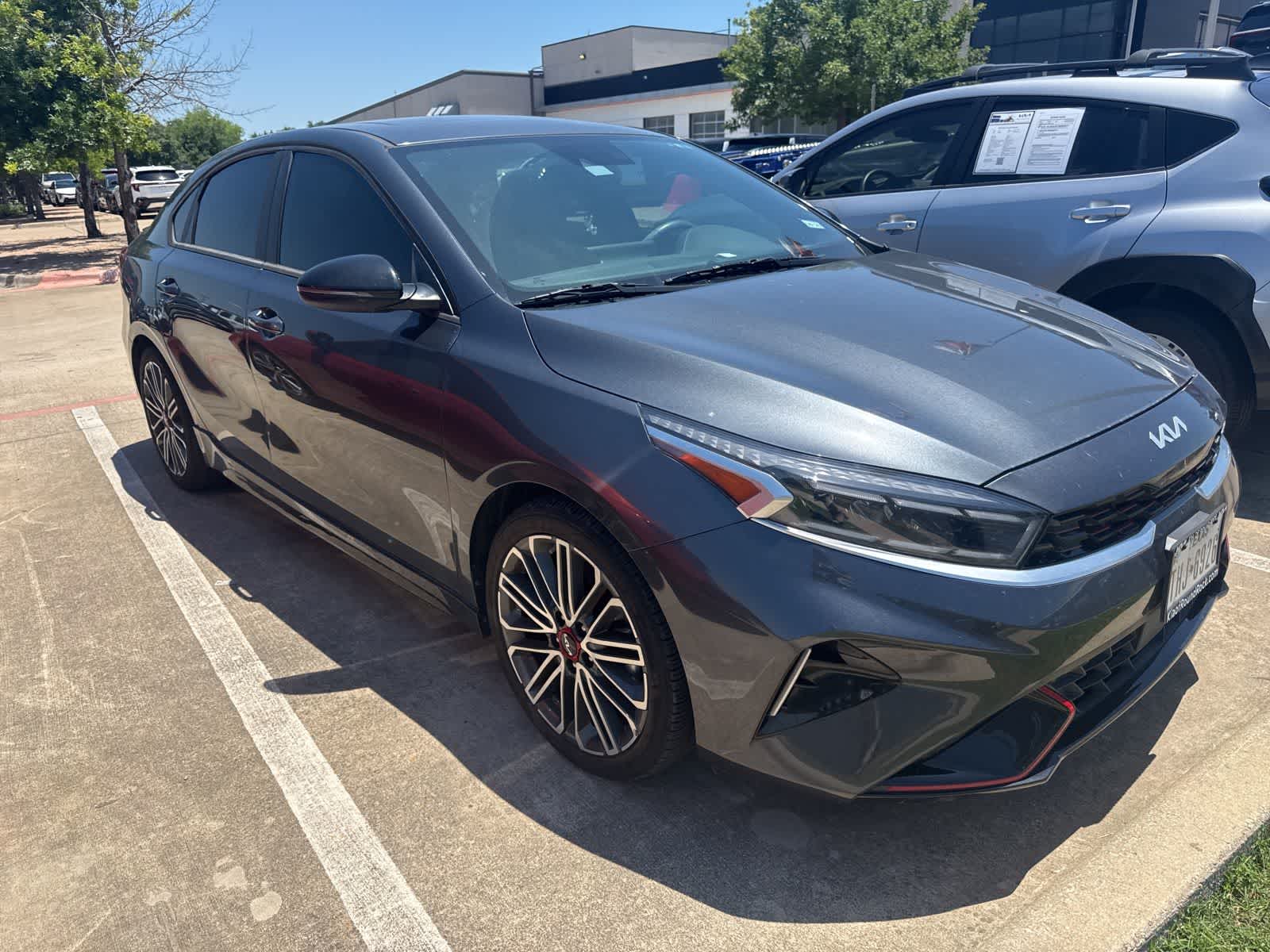 Thumbnail: 2023 Kia Forte - 3