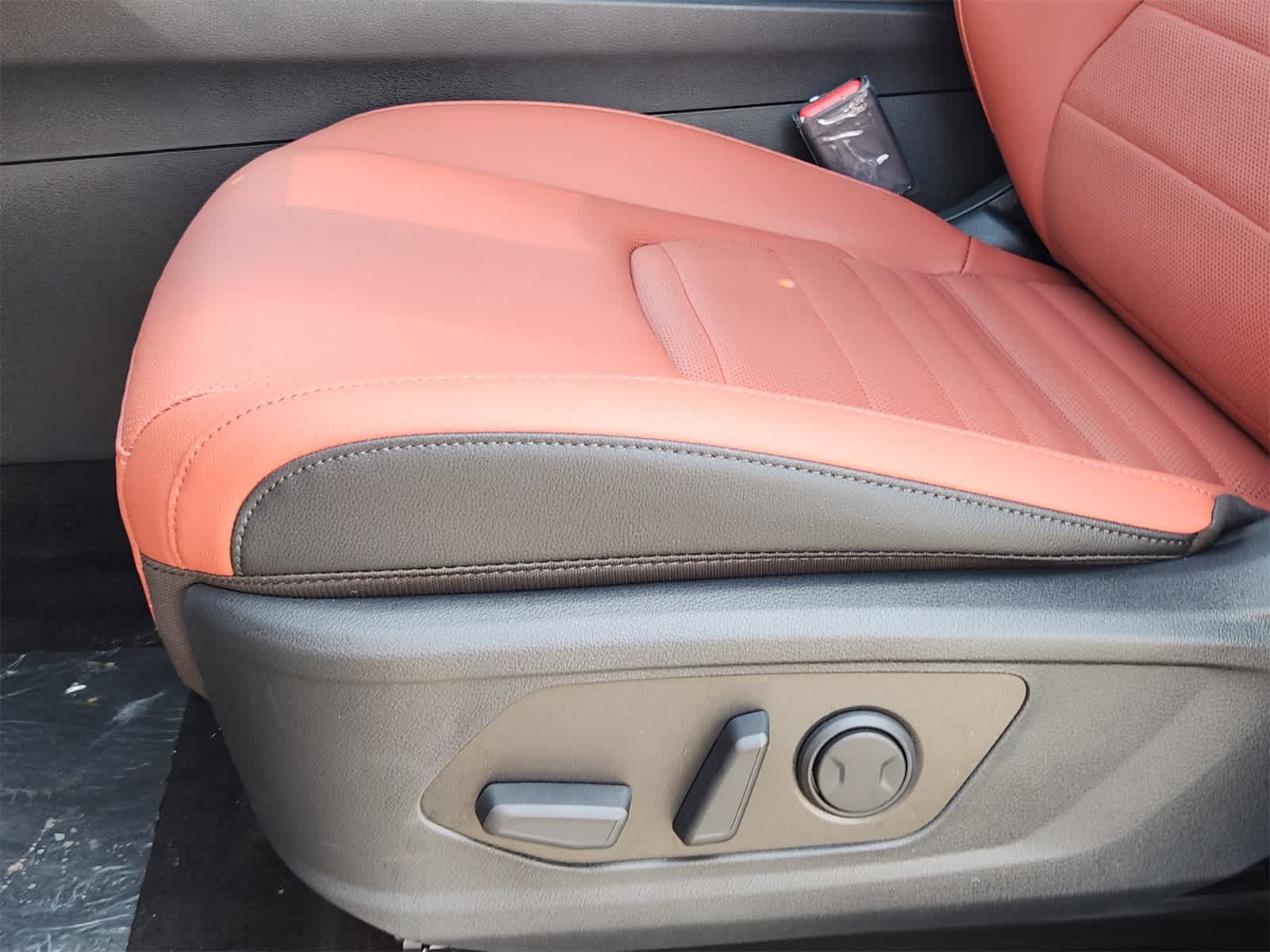 Thumbnail: 2025 Kia Sportage - 20