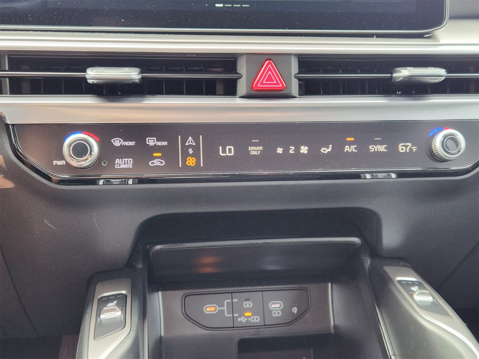 Thumbnail: 2026 Kia Sorento - 16