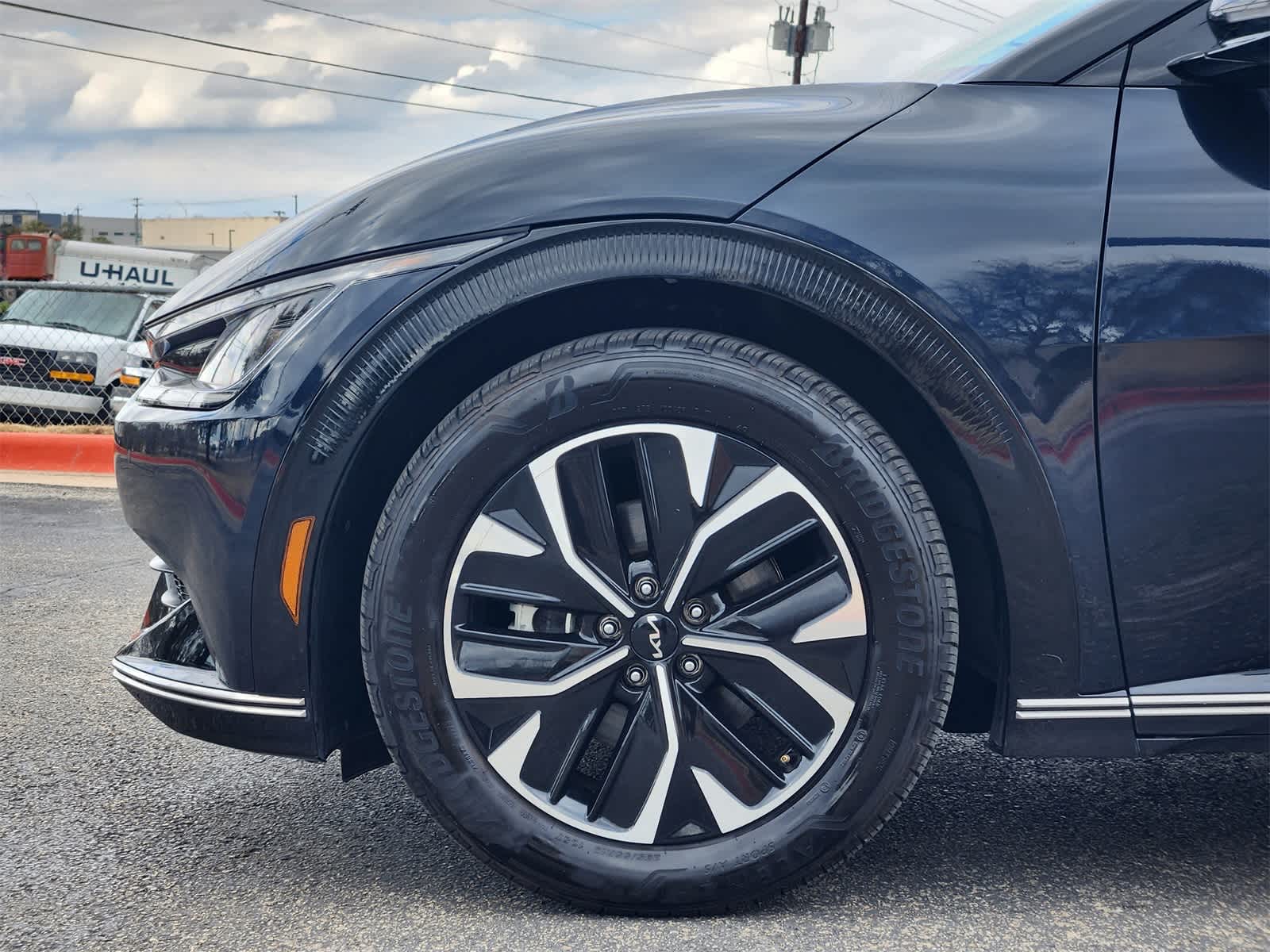 Thumbnail: 2024 Kia EV6 - 8