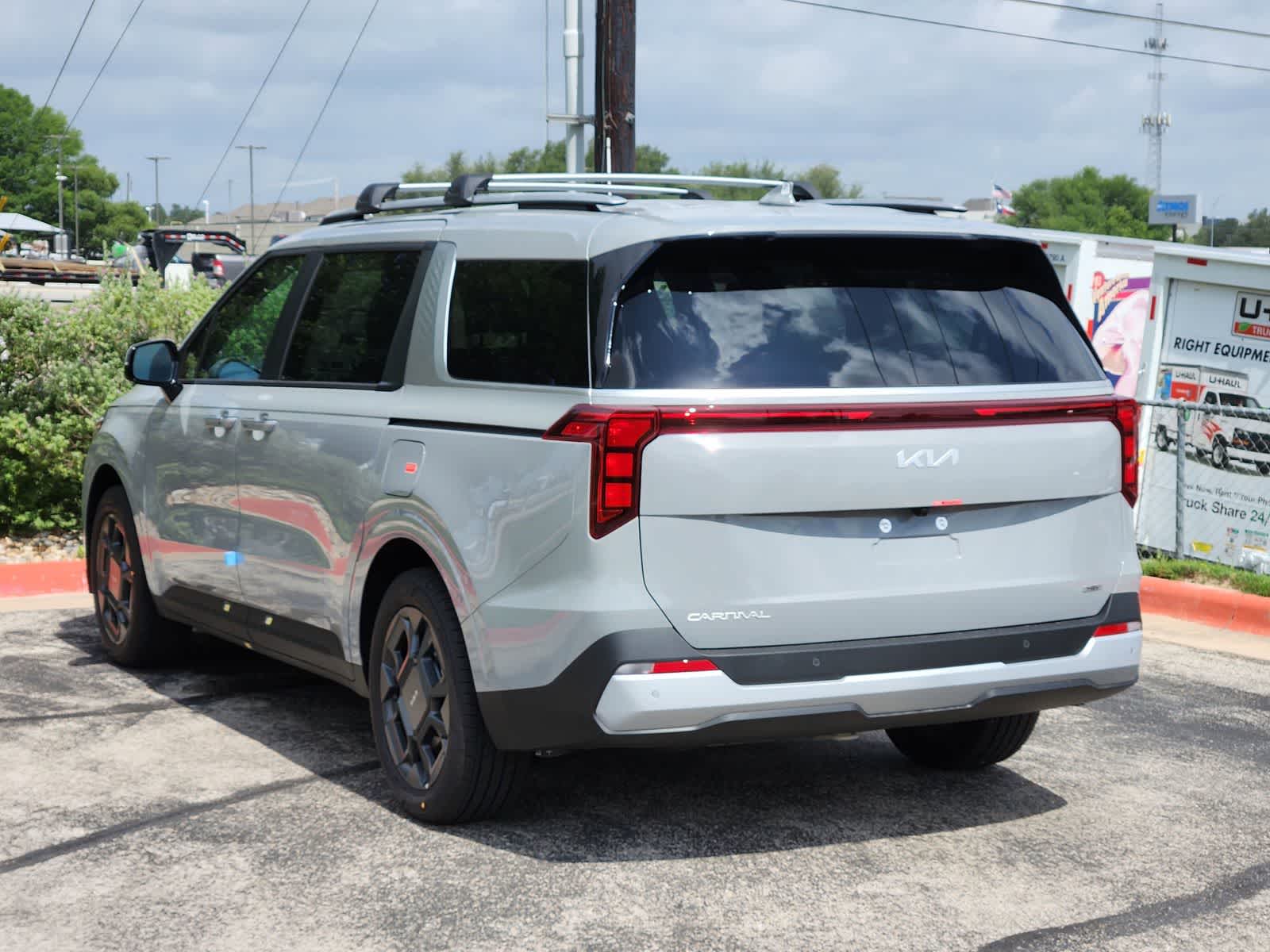 Thumbnail: 2026 Kia Carnival - 5