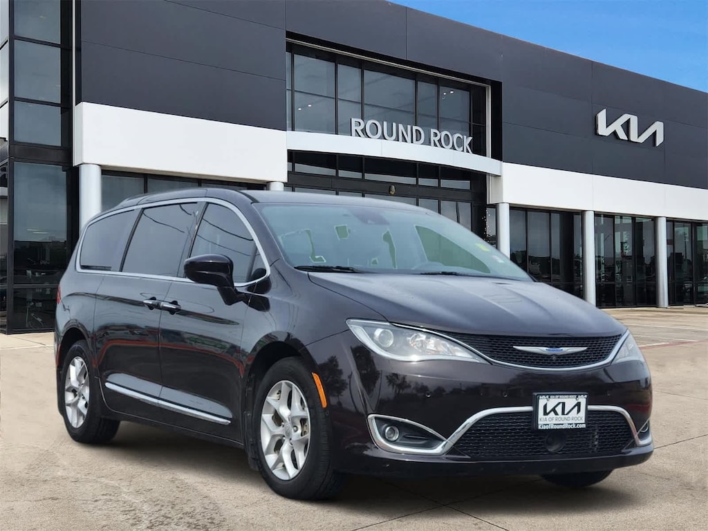 Used 2018 Chrysler Pacifica Touring L Plus Van