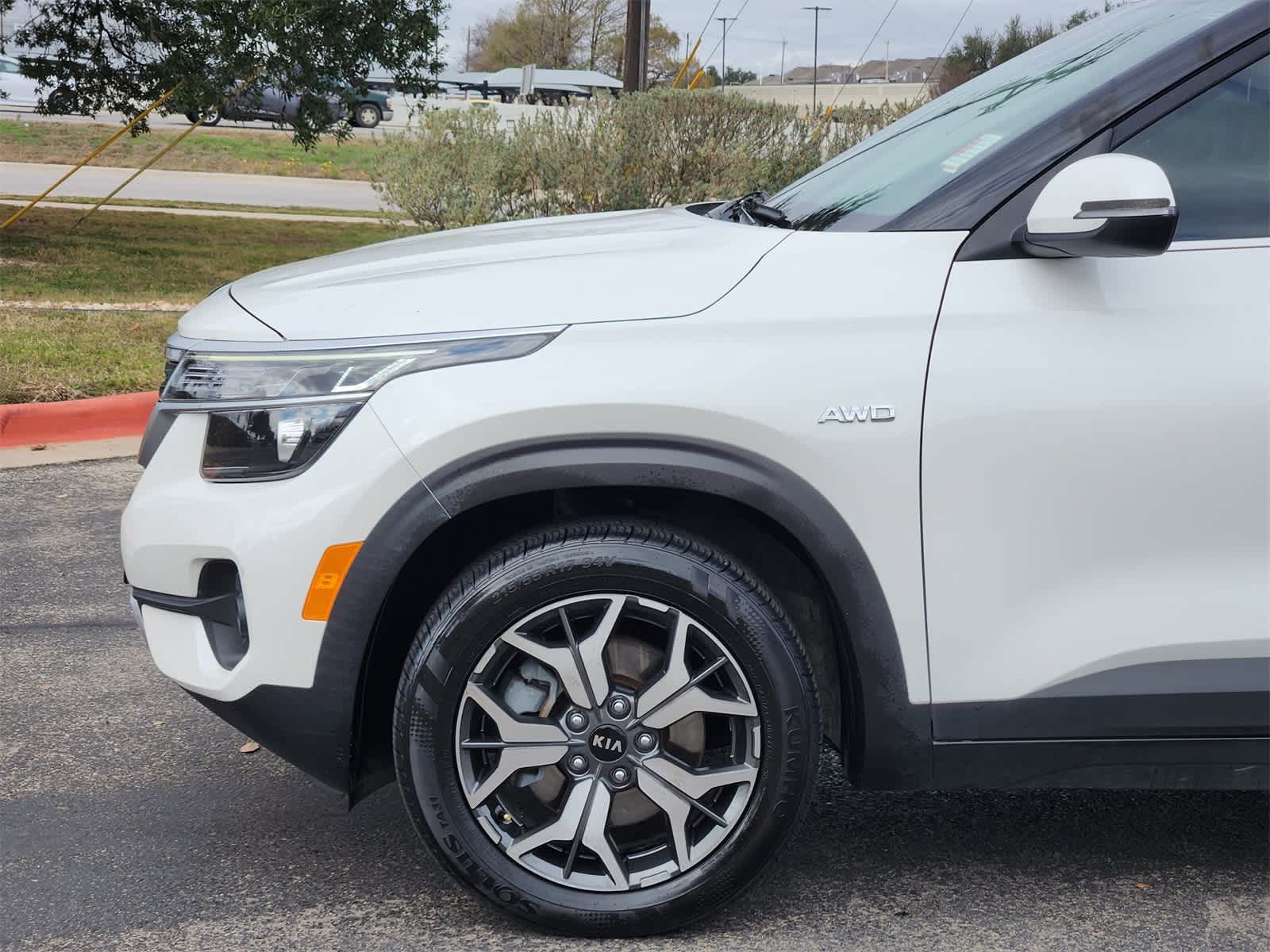 Thumbnail: 2021 Kia Seltos - 8