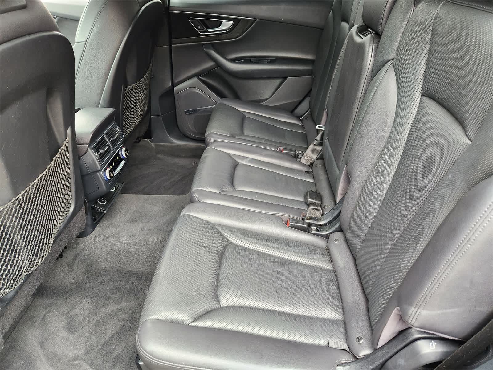 Thumbnail: 2017 Audi Q7 - 25