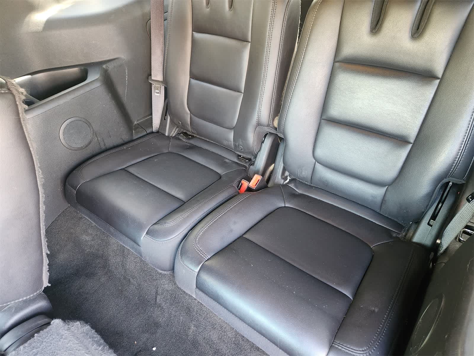 Thumbnail: 2013 Ford Explorer - 30