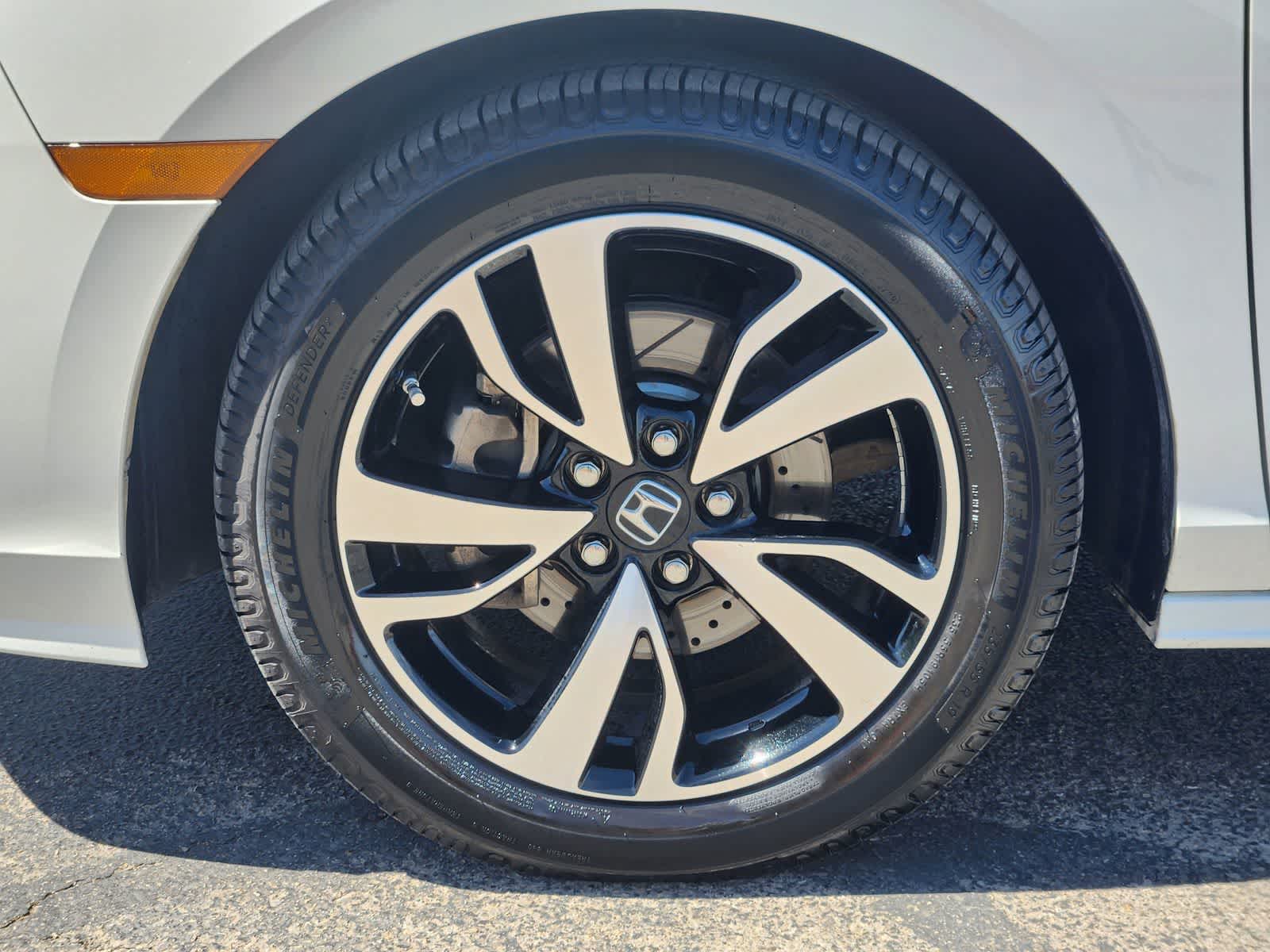 Thumbnail: 2018 Honda Odyssey - 9