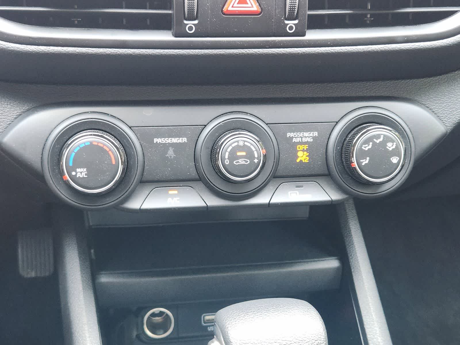 Thumbnail: 2025 Kia K5 - 16