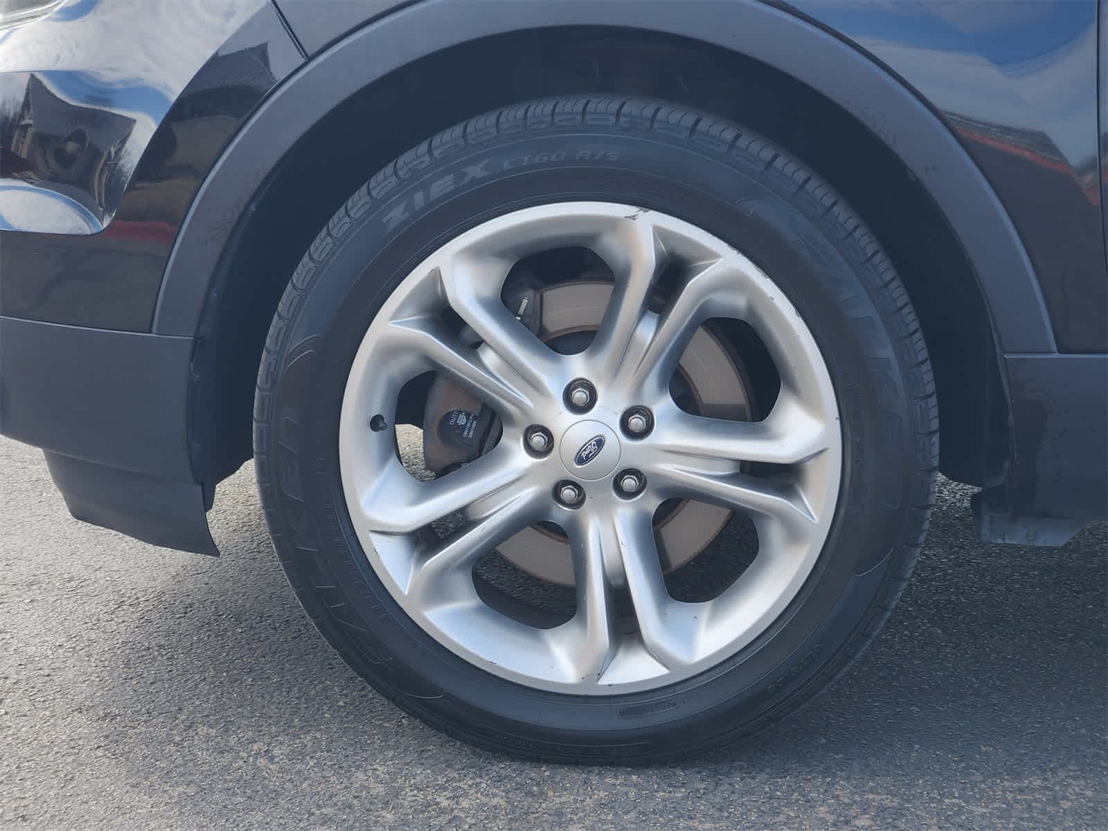 Thumbnail: 2013 Ford Explorer - 9