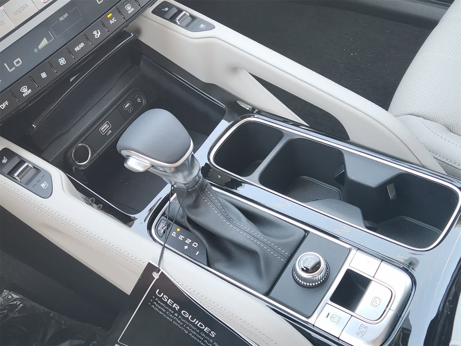 Thumbnail: 2025 Kia Telluride - 16