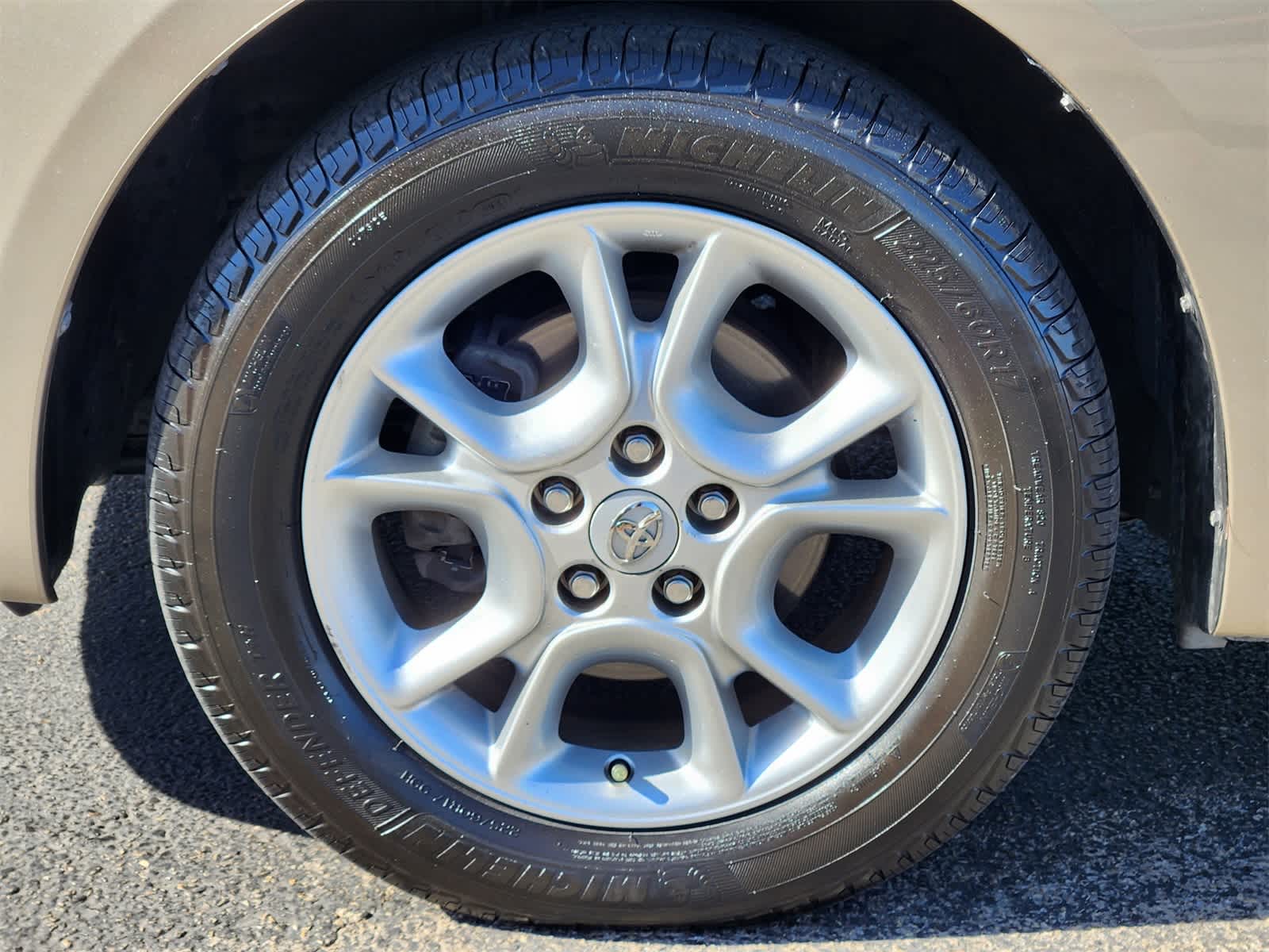 Thumbnail: 2005 Toyota Sienna - 9