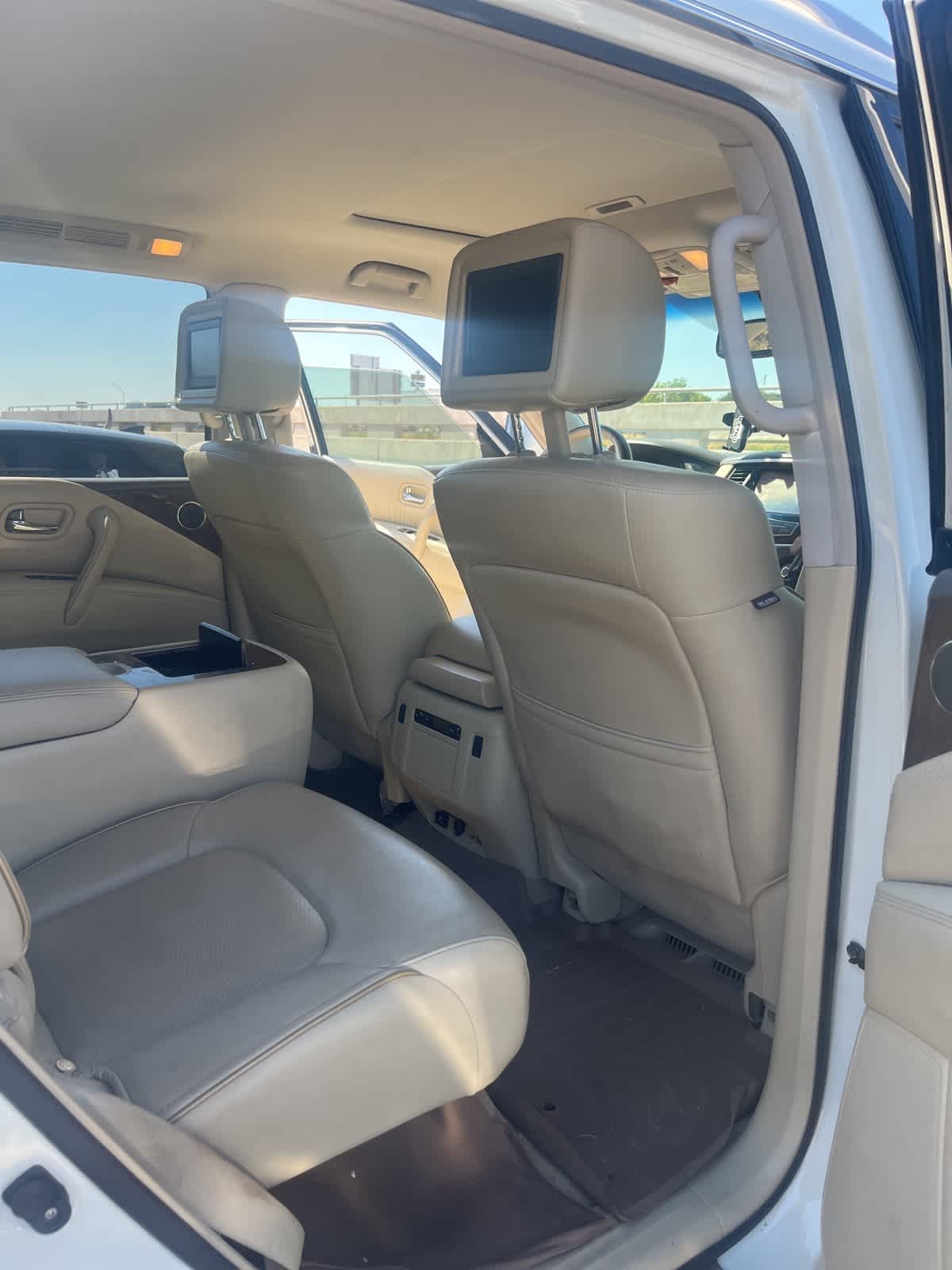 Thumbnail: 2016 INFINITI QX80 - 6