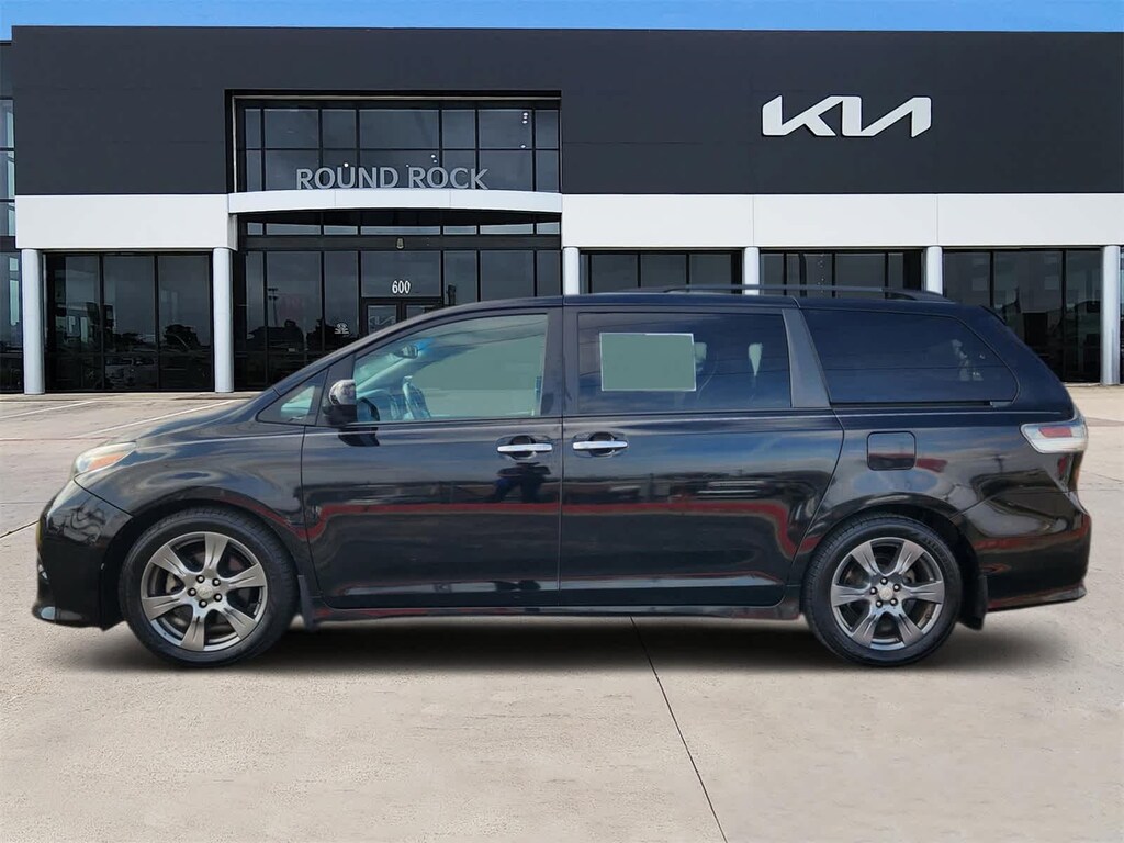 Used 2017 Toyota Sienna SE 8 Passenger Van