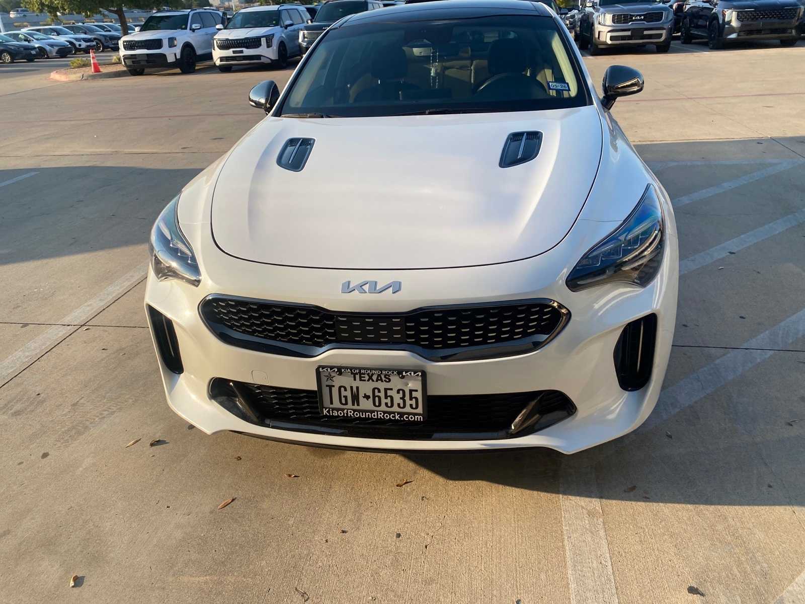 2023 Kia Stinger GT-Line photo 2