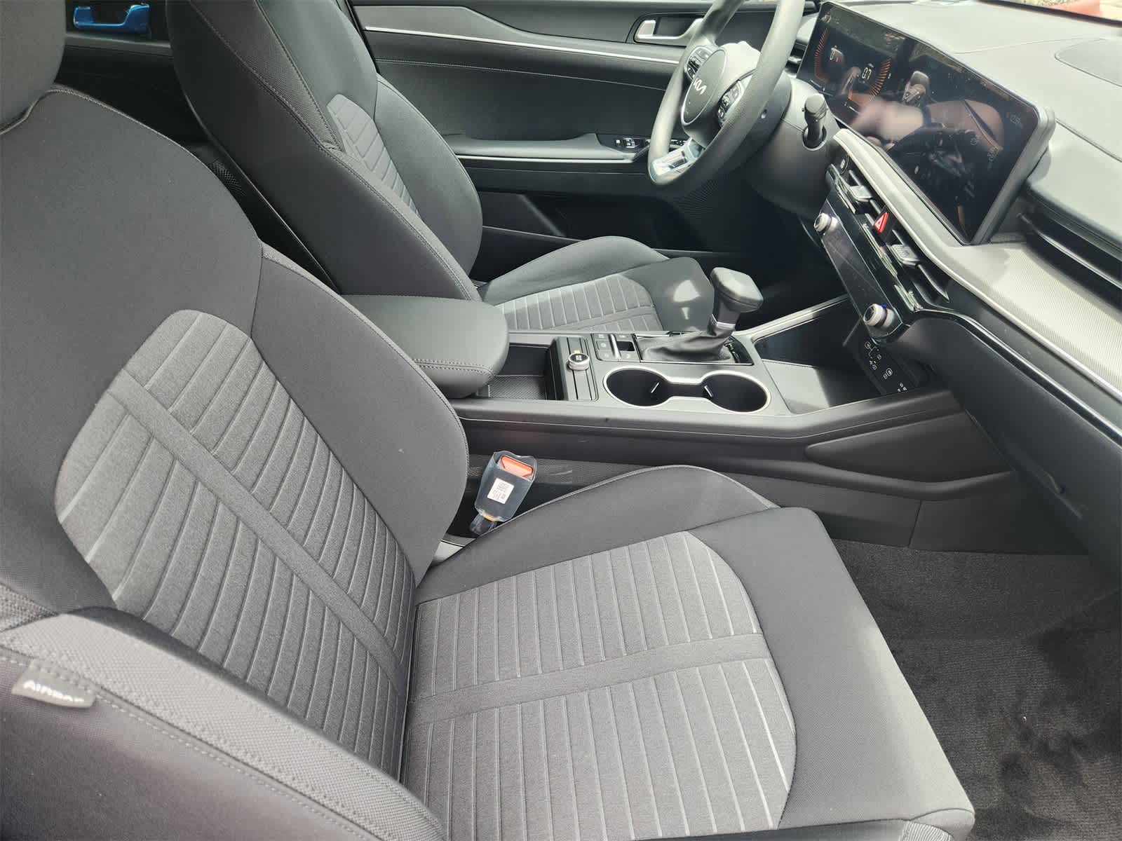 Thumbnail: 2026 Kia K5 - 14