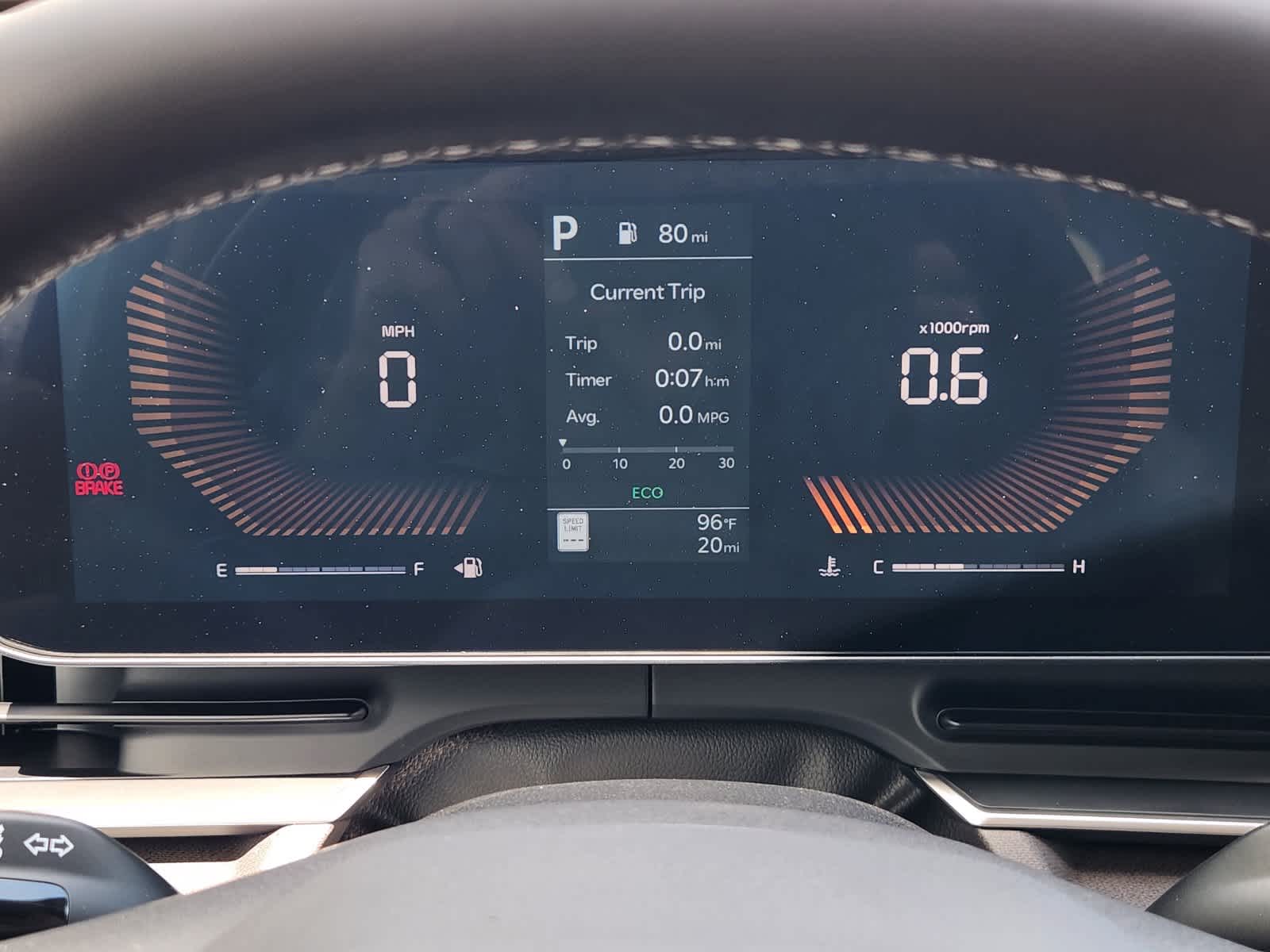 2027 Kia Carnival EX - Photo 12