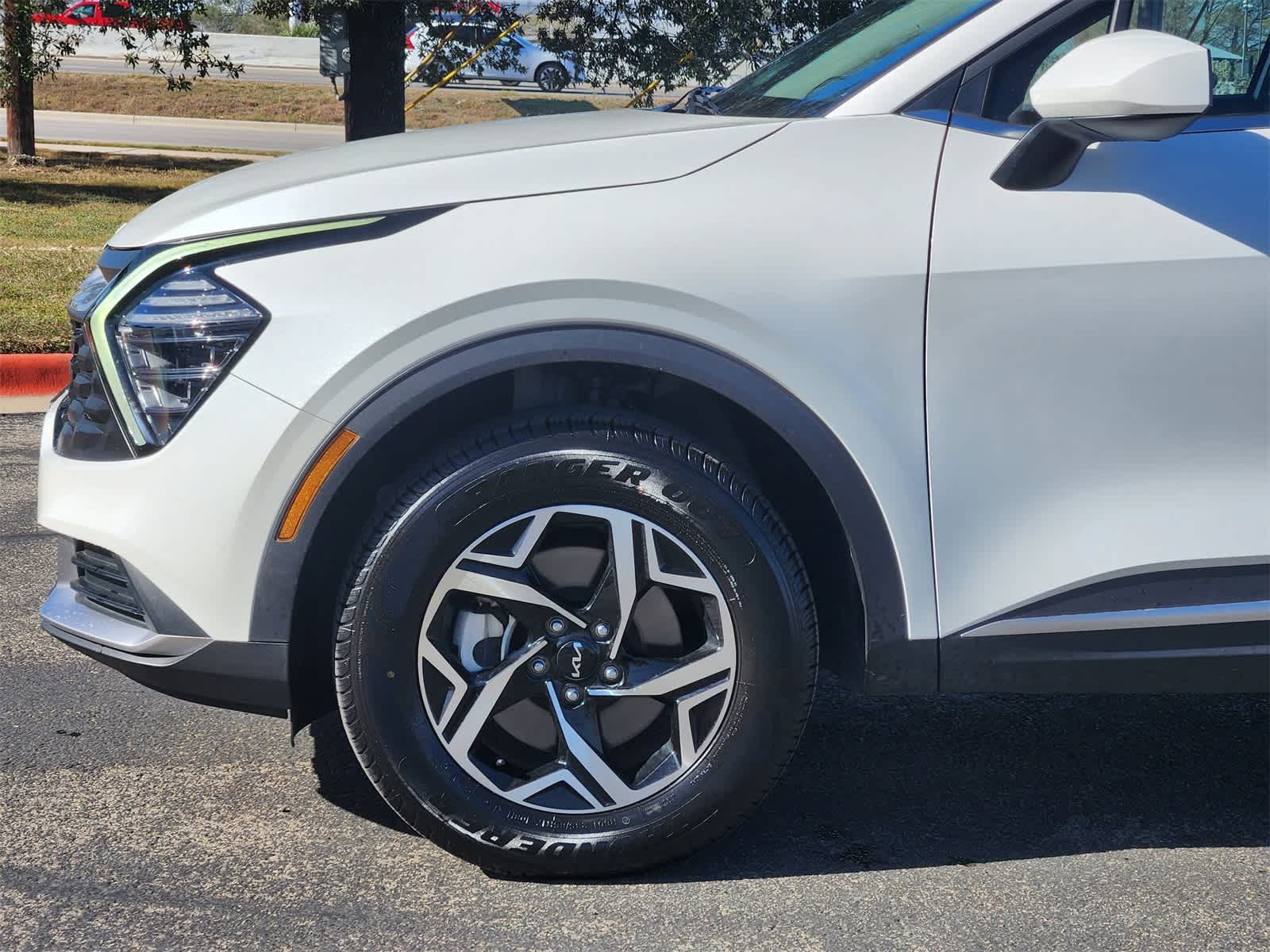 Thumbnail: 2024 Kia Sportage - 8