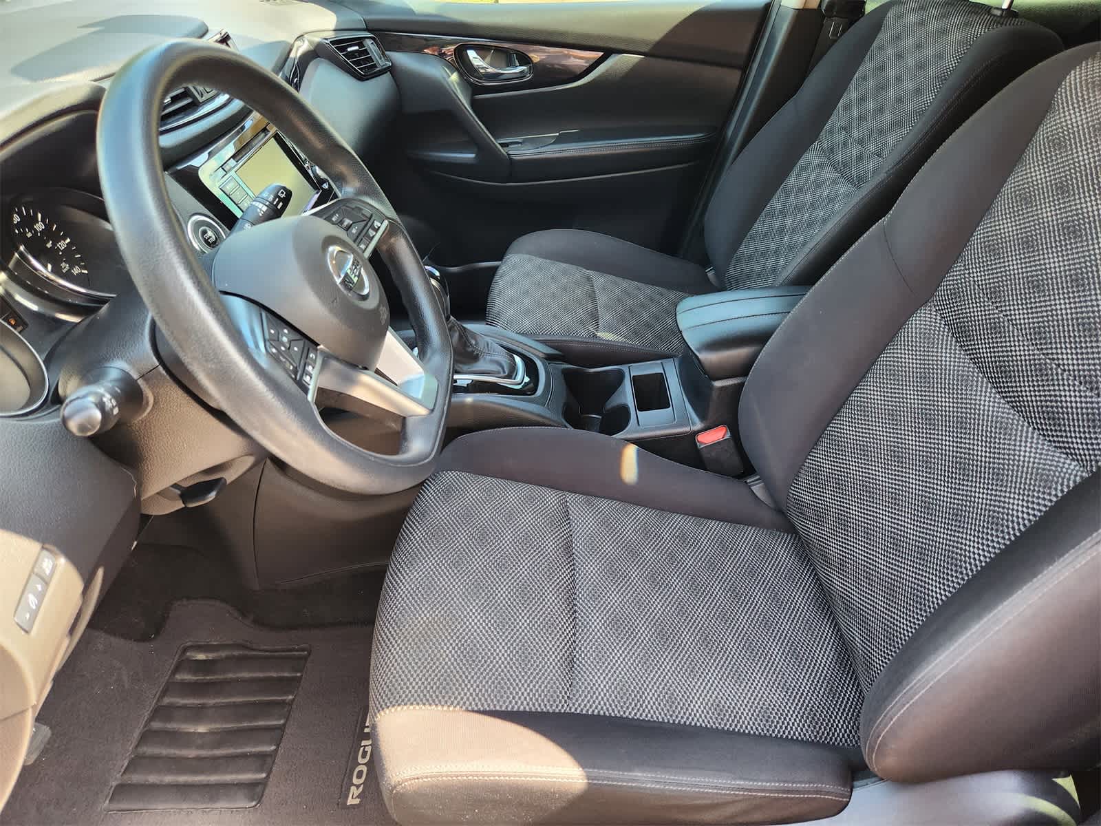 Thumbnail: 2019 Nissan Rogue Sport - 11