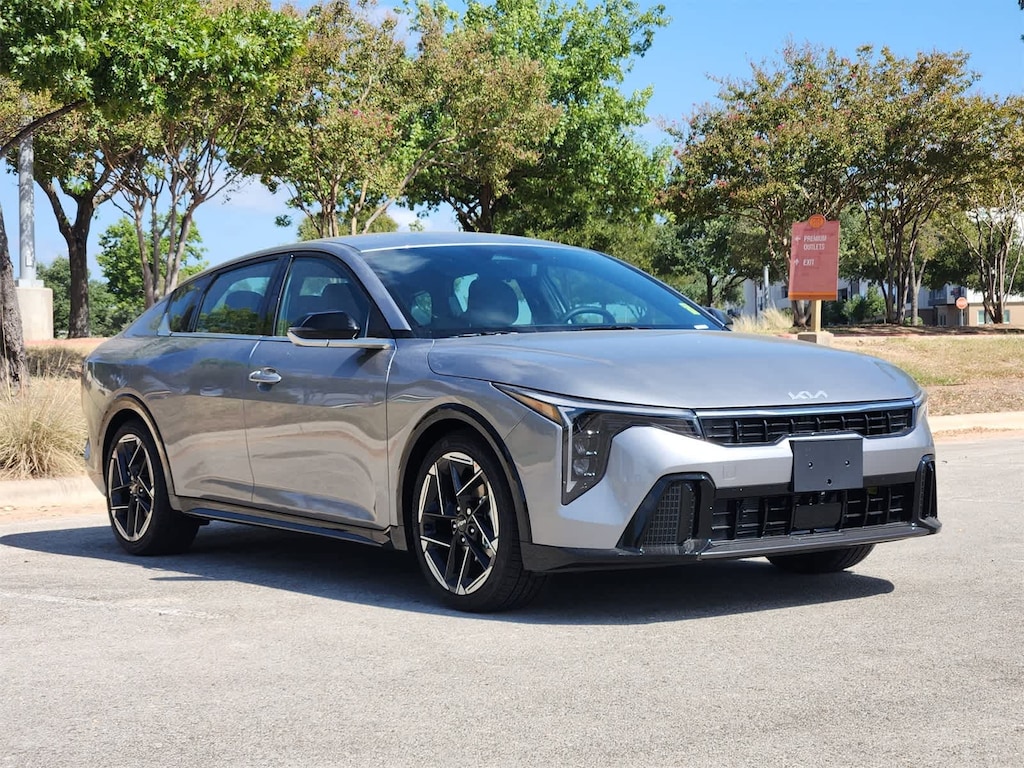 New 2025 Kia K4 GT-Line Sedan