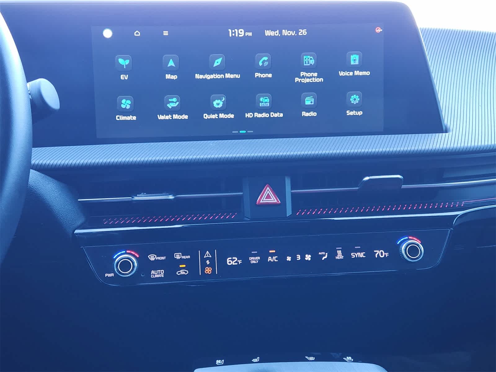 Thumbnail: 2023 Kia EV6 - 17