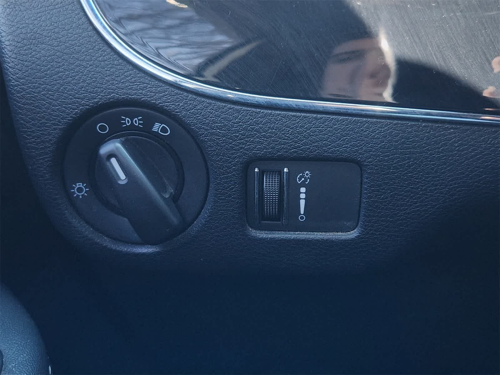 Thumbnail: 2017 Dodge Grand Caravan - 19