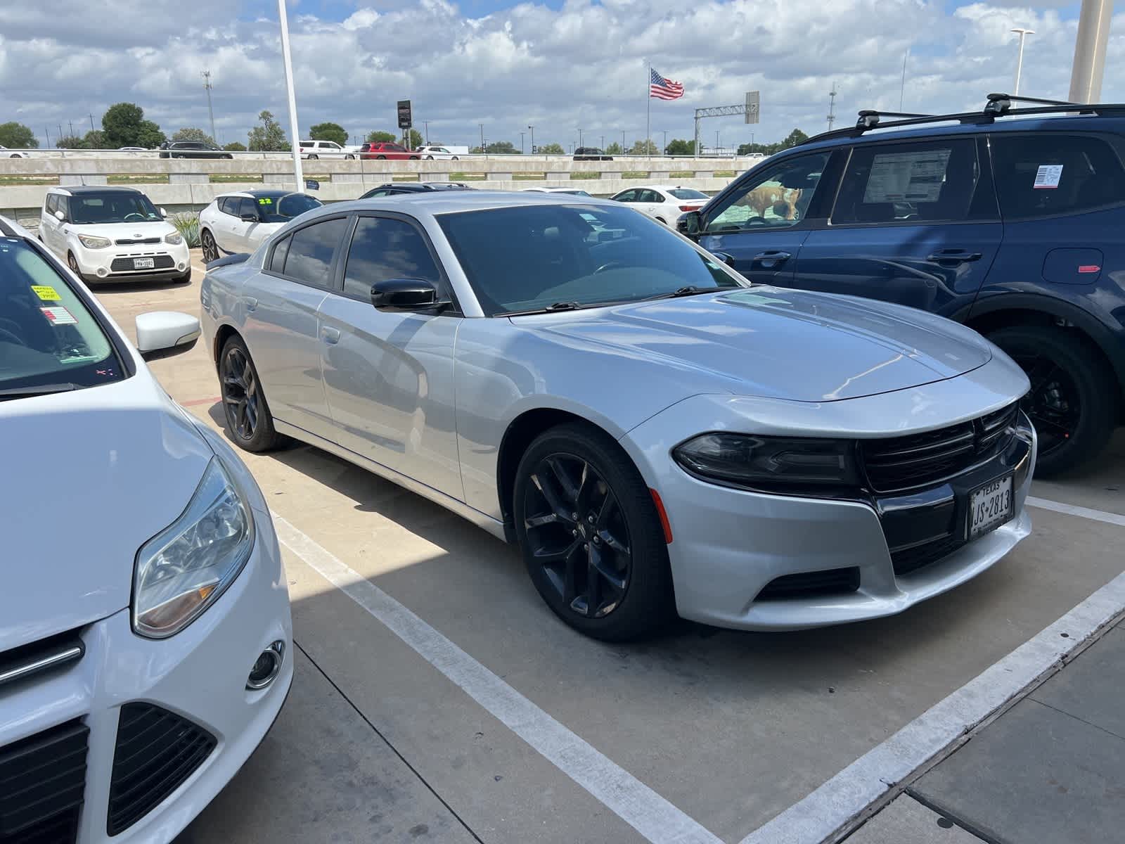 Thumbnail: 2020 Dodge Charger - 3