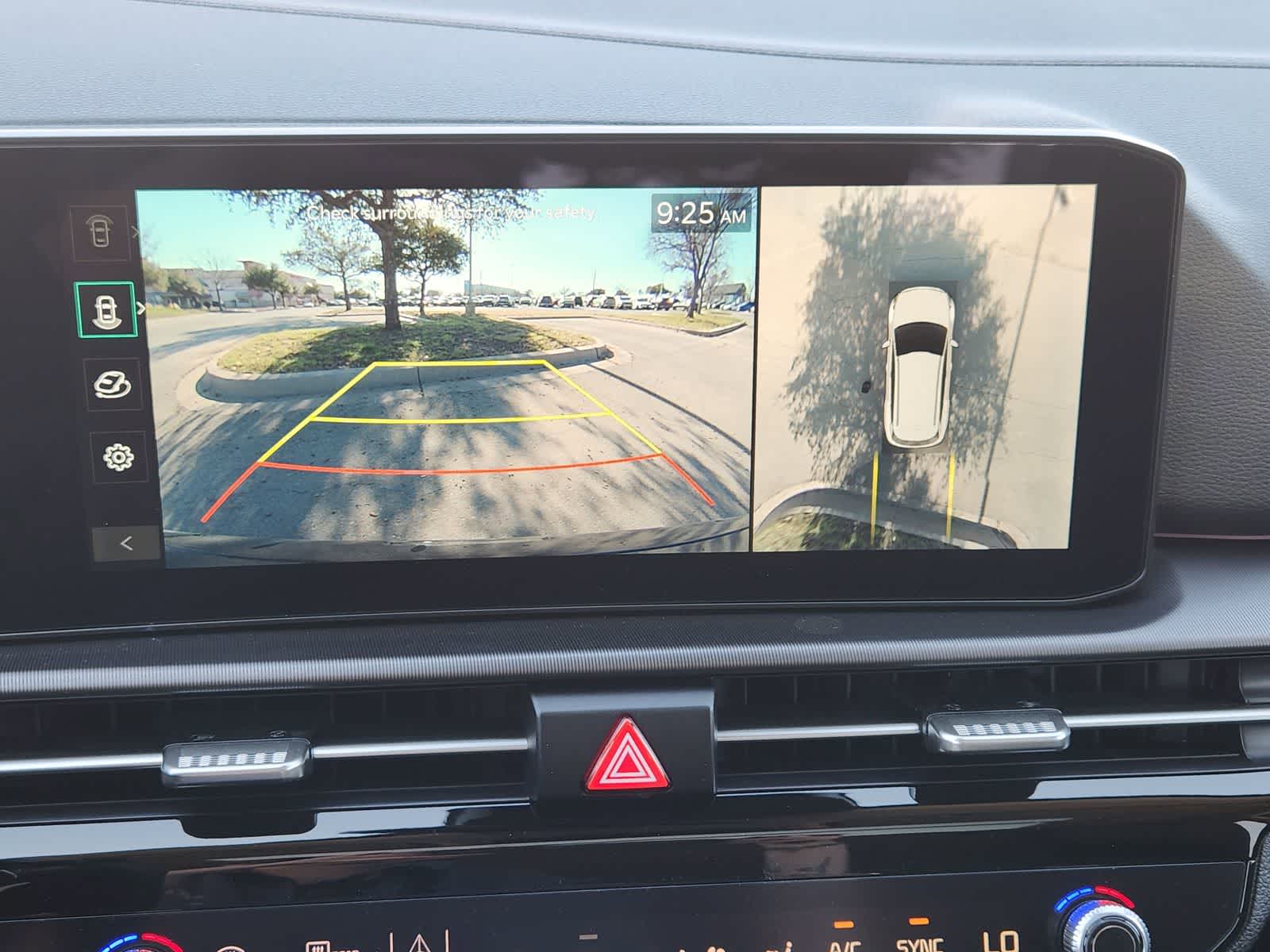 Thumbnail: 2026 Kia Sportage - 16