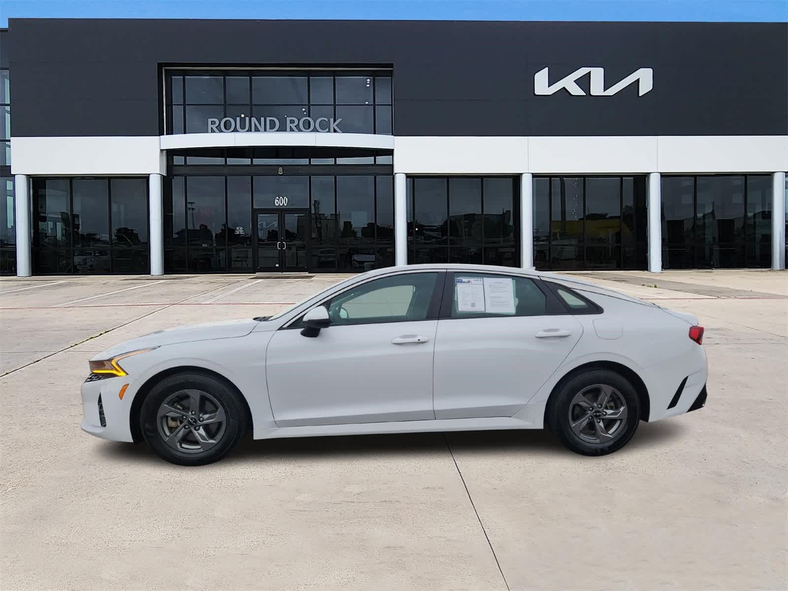 Thumbnail: 2023 Kia K5 - 4