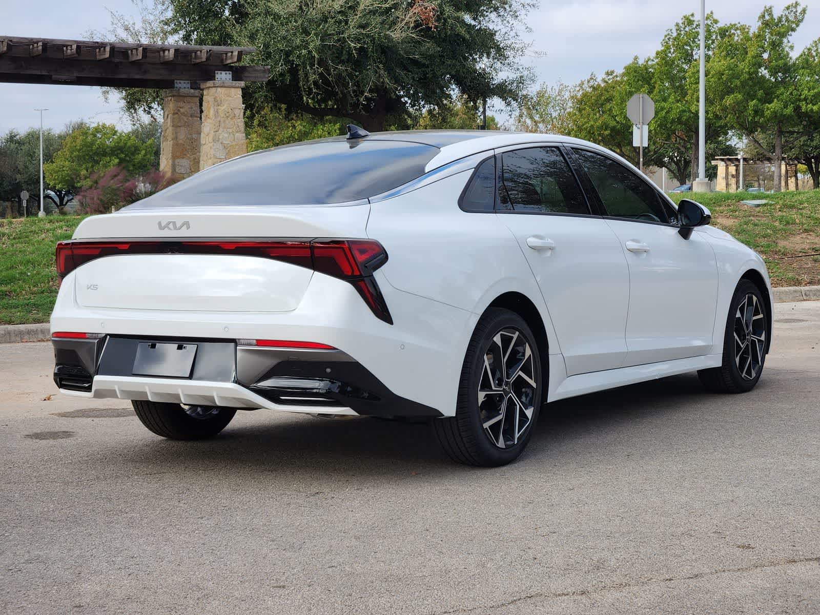 Thumbnail: 2026 Kia K5 - 5