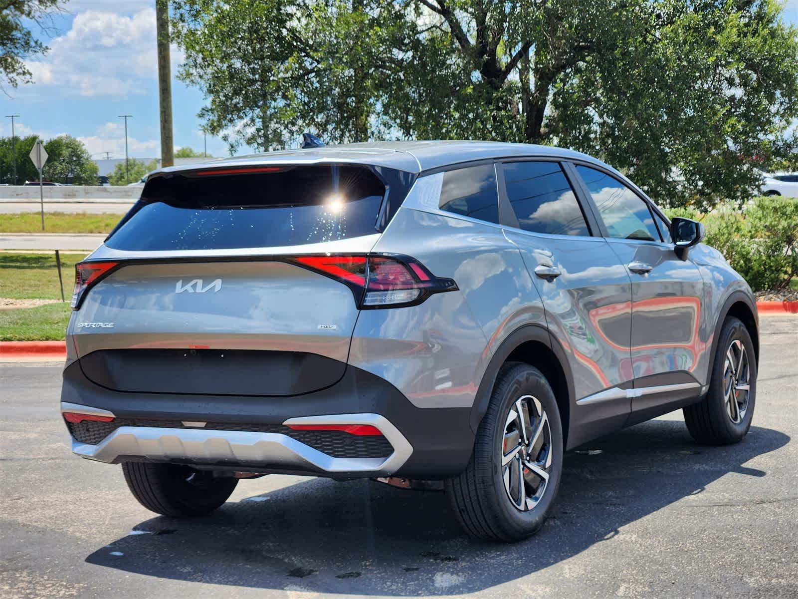 Thumbnail: 2025 Kia Sportage - 8