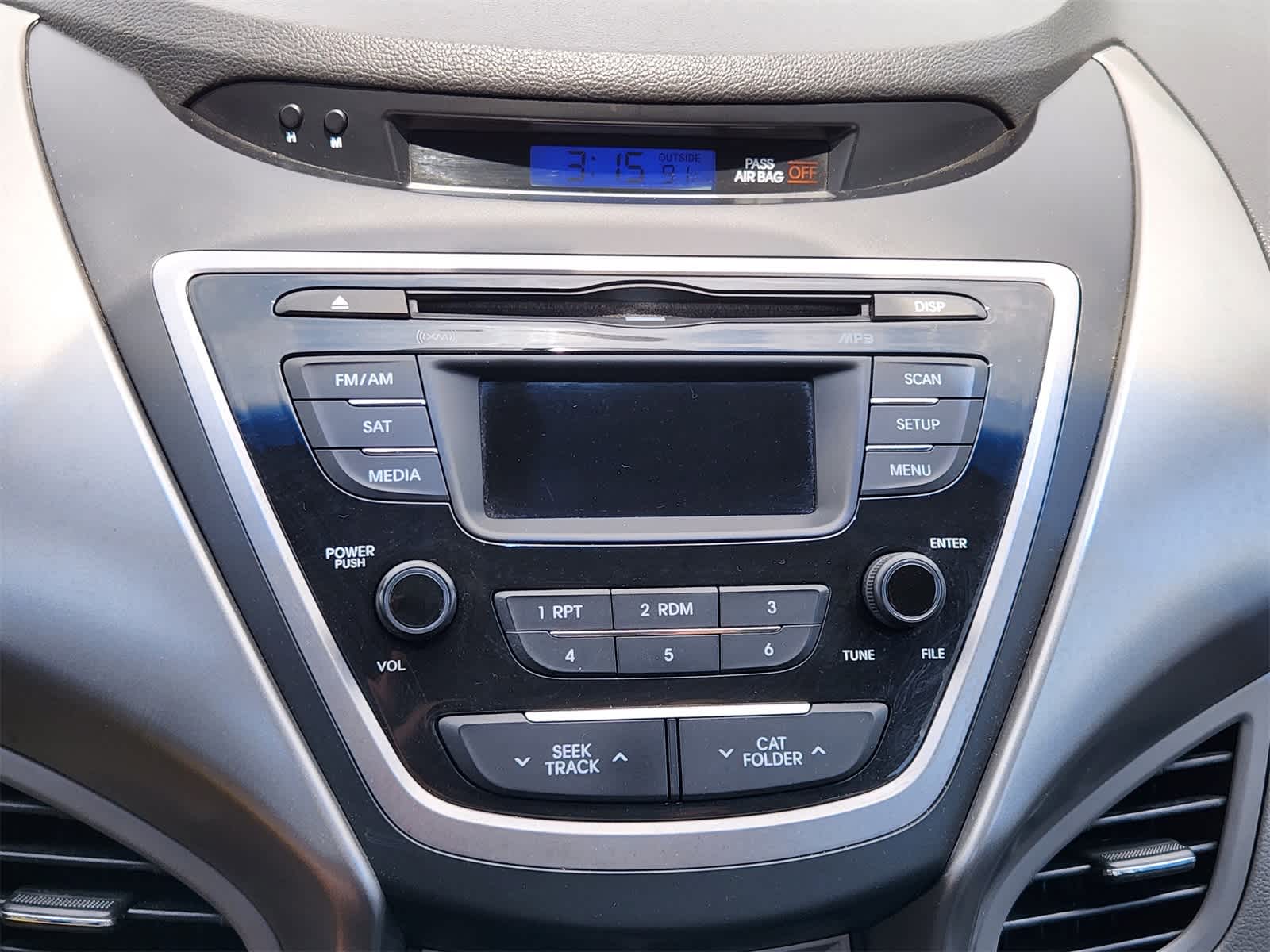 2013 Hyundai Elantra GLS 17