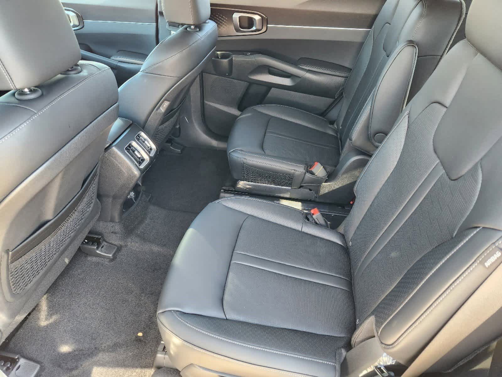 Thumbnail: 2025 Kia Sorento - 19