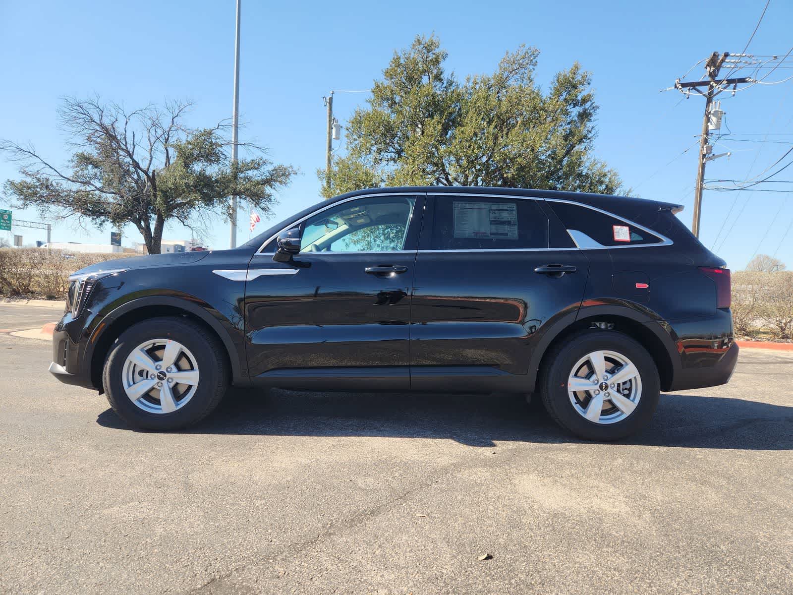 Thumbnail: 2026 Kia Sorento - 3