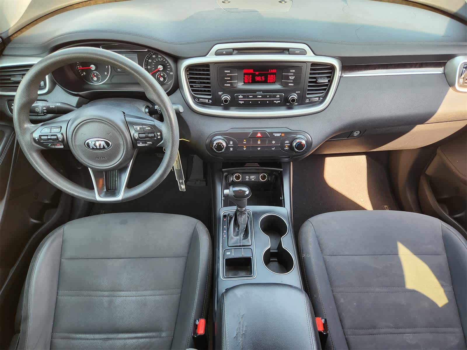 Thumbnail: 2016 Kia Sorento - 22