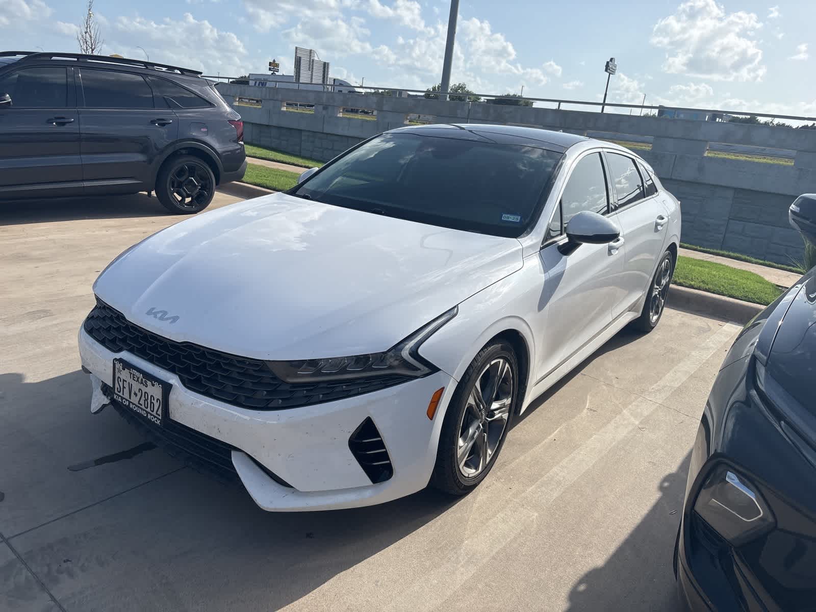 Thumbnail: 2023 Kia K5 - 1