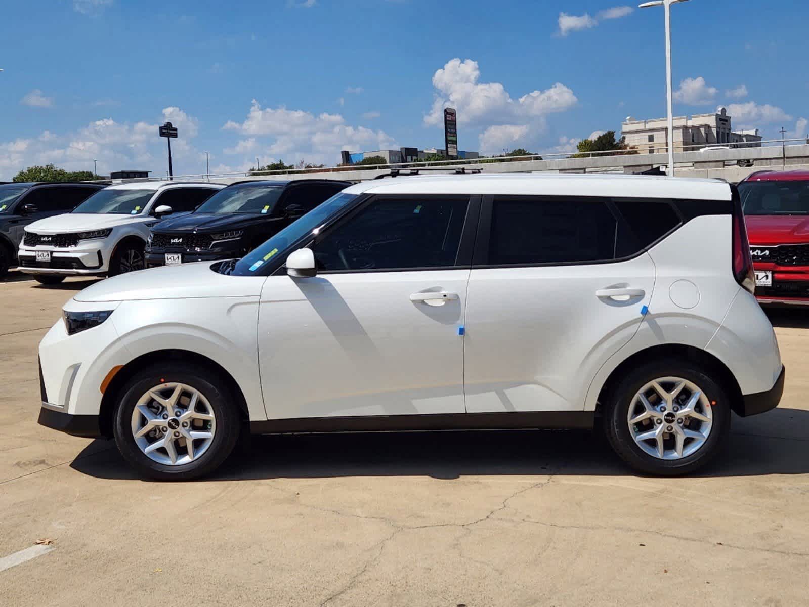 Thumbnail: 2025 Kia Soul - 3