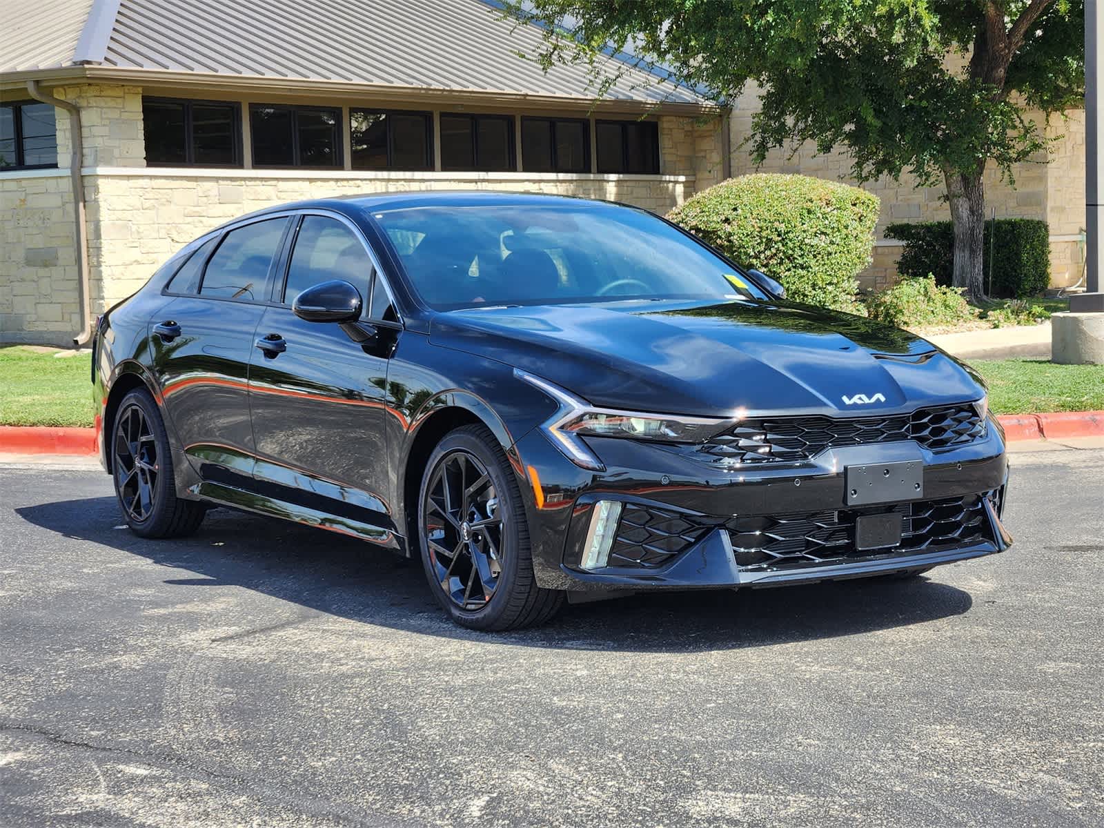 Thumbnail: 2026 Kia K5 - 3