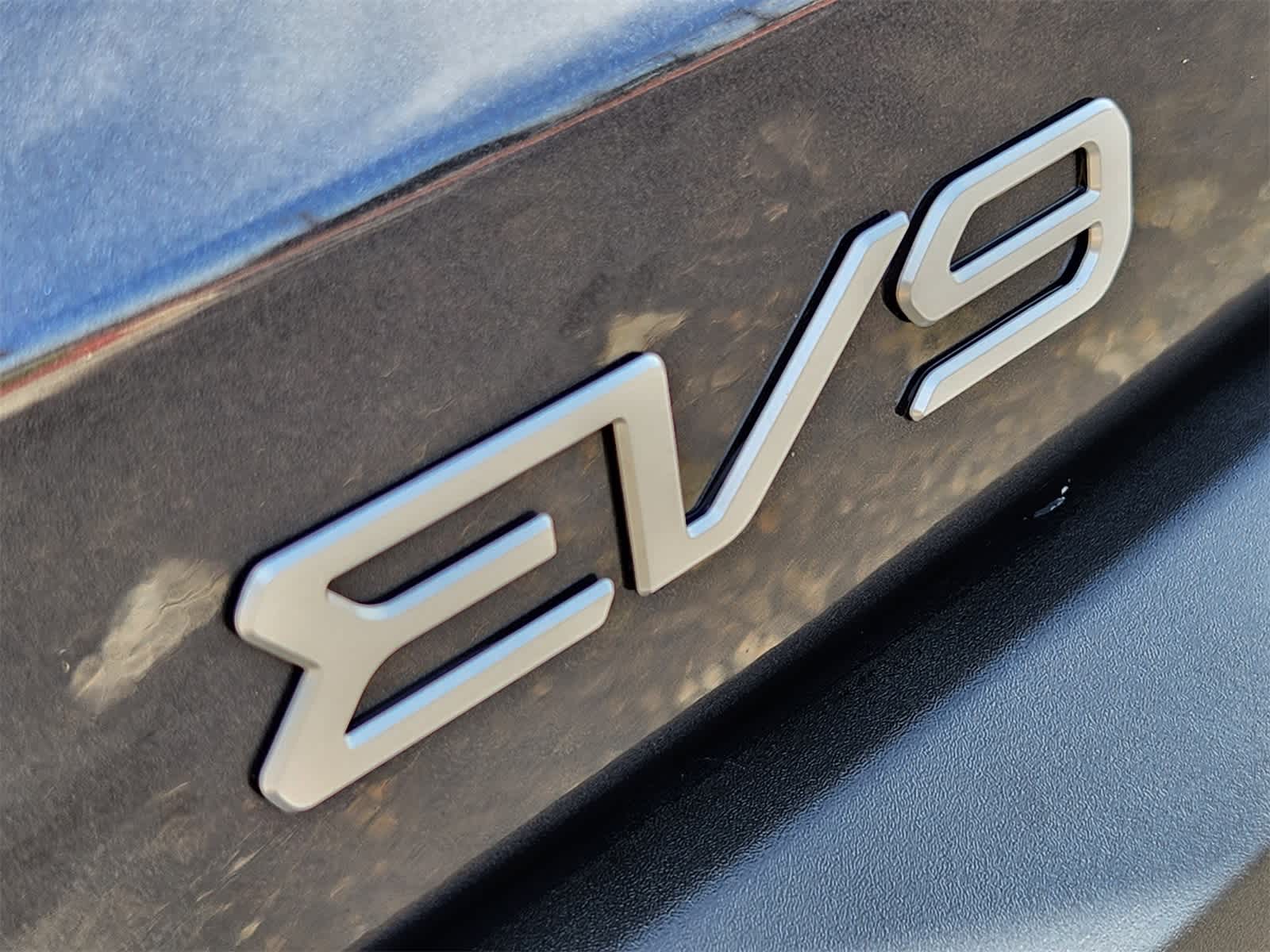 Thumbnail: 2026 Kia EV9 - 9