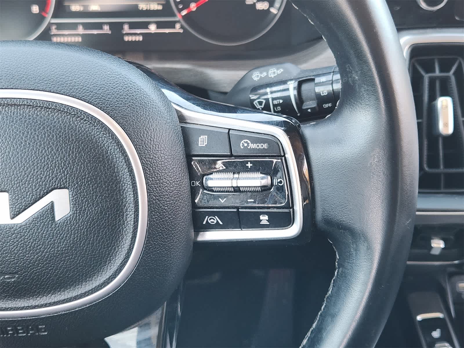 Thumbnail: 2022 Kia Sorento - 28