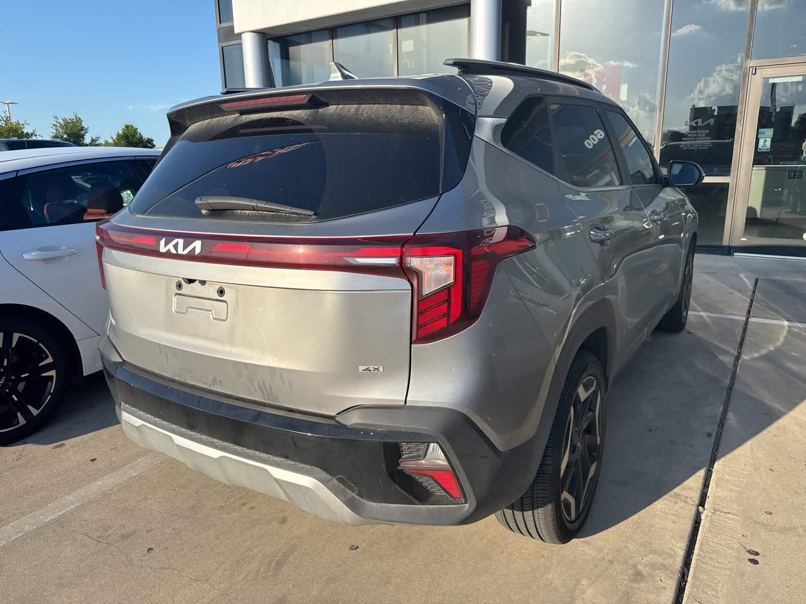 Thumbnail: 2024 Kia Seltos - 4