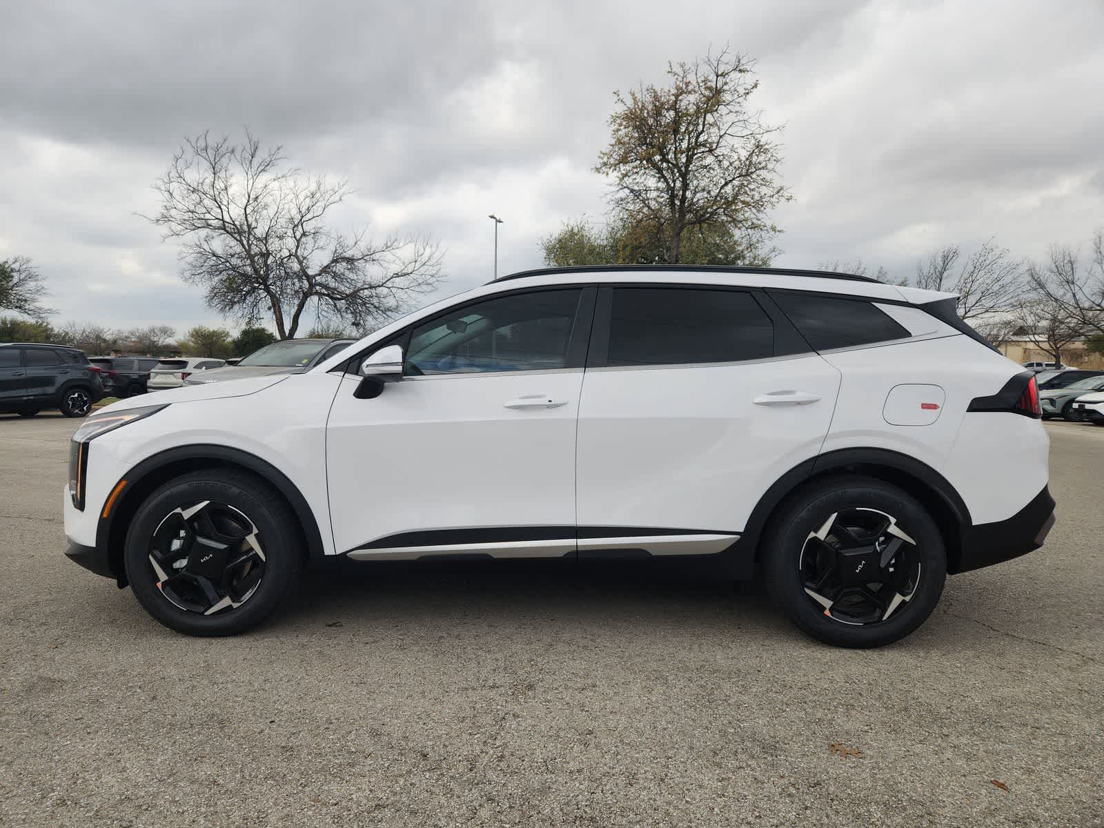 Thumbnail: 2026 Kia Sportage - 3