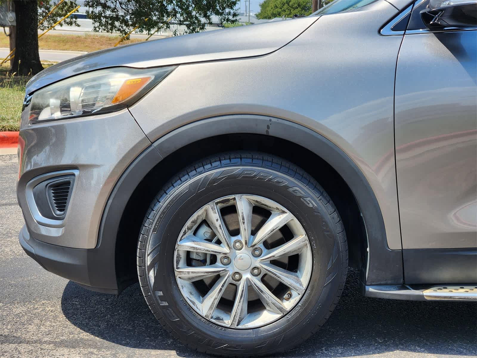 Thumbnail: 2016 Kia Sorento - 8
