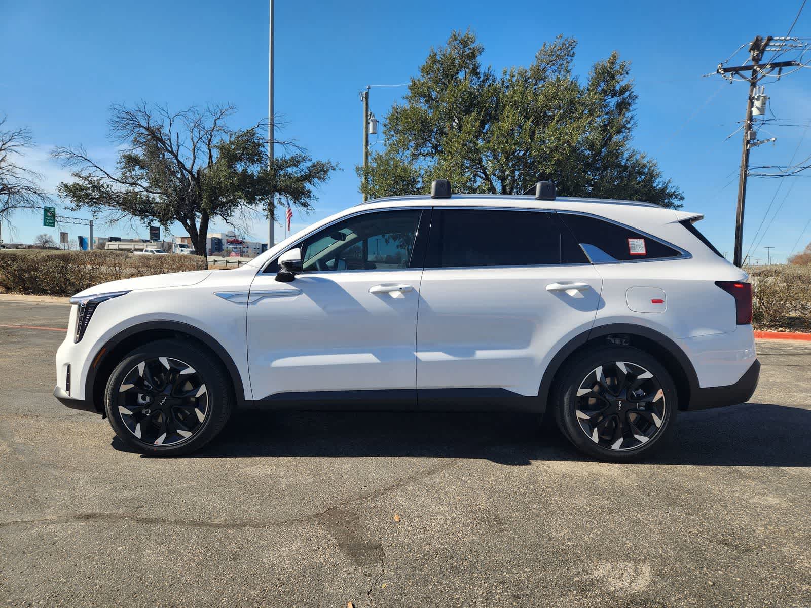 Thumbnail: 2026 Kia Sorento - 4