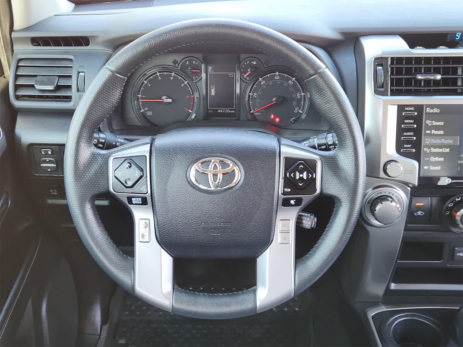 Thumbnail: 2022 Toyota 4Runner - 27